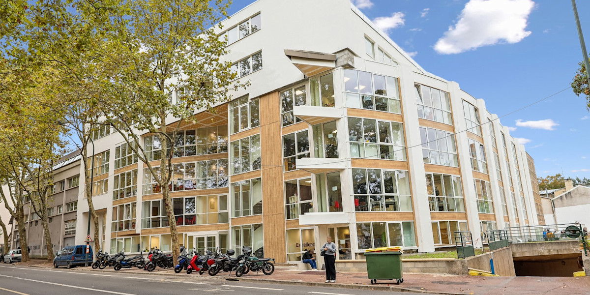 Bureaux À Louer - LE SKAY, 130-134 BOULEVARD CAMELINAT 92240 MALAKOFF ...