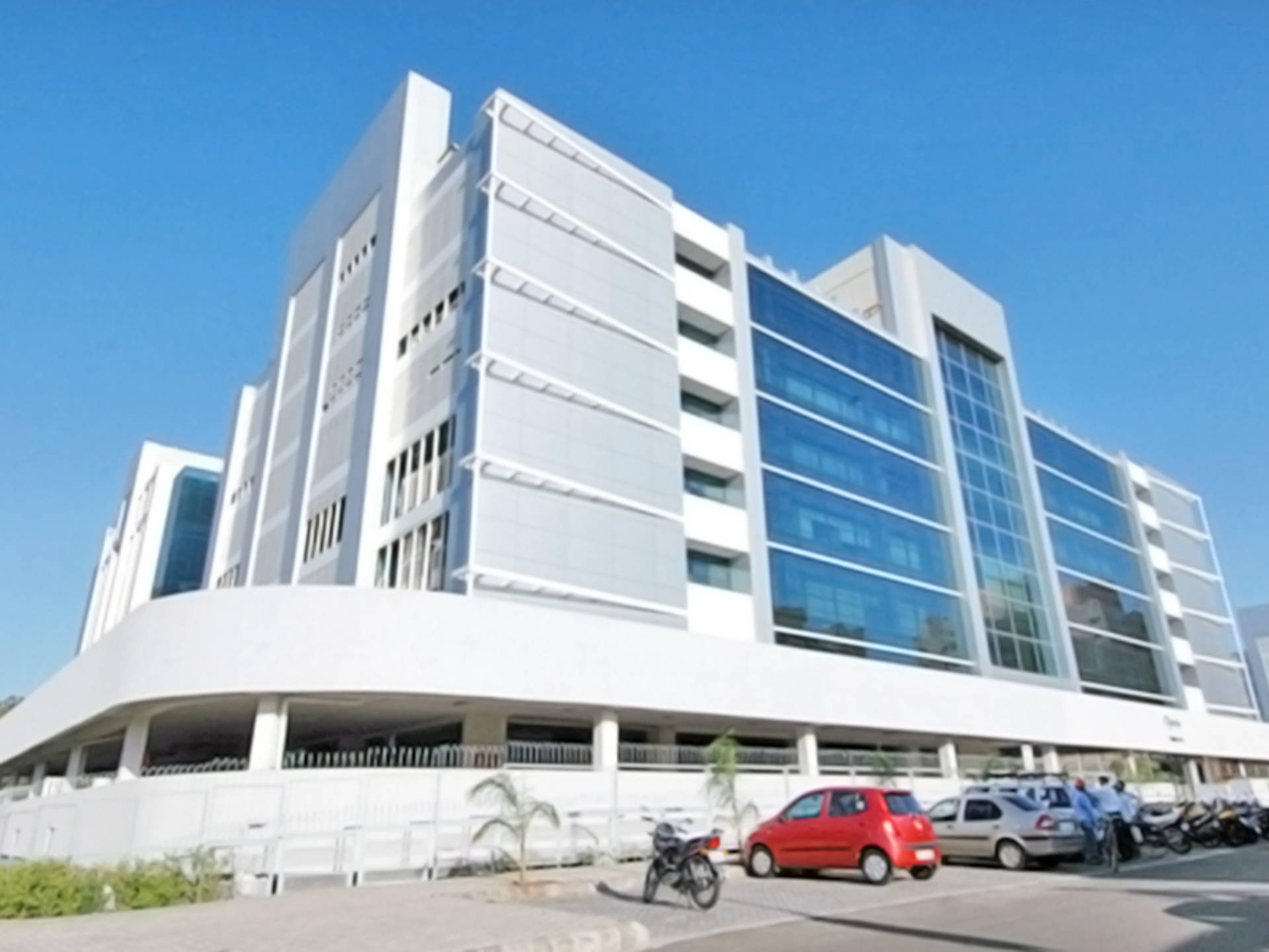 Magarpatta Tower S4 Magarpatta City JLL Properties IN magarpatta-tower-s4-magarpatta-city-jll-properties-in