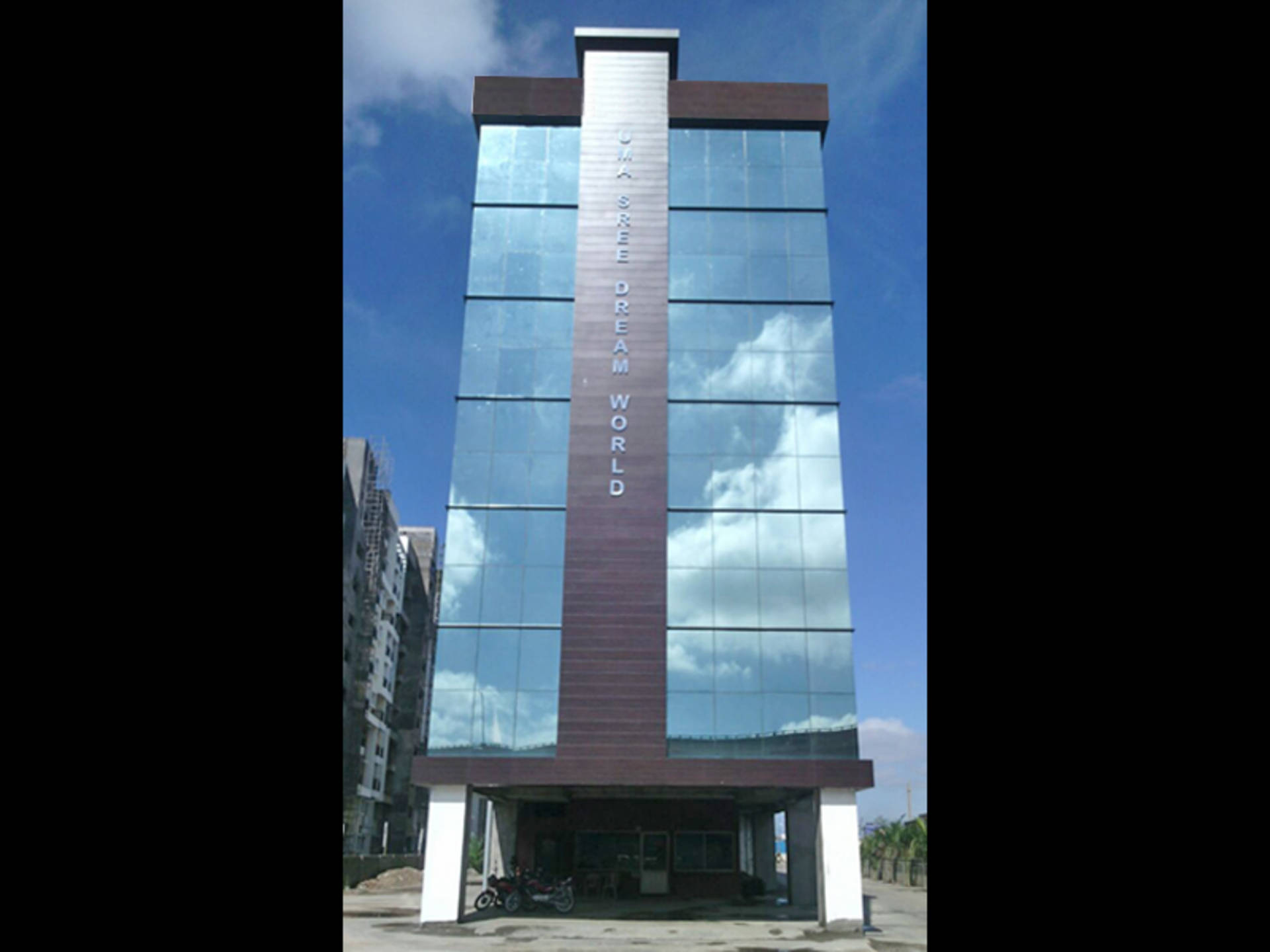 UMC Business Park Block A, 74,Kudlu Gate Junction, Hosur Road JLL