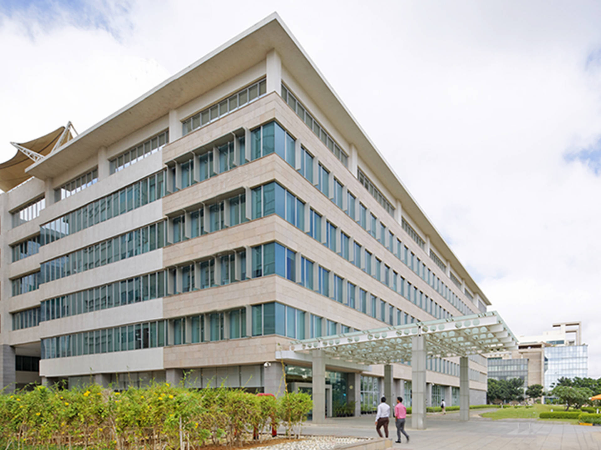 Manyata Manyata Business Park Eucalyptus H1, Outer Ring Road Nagavara | JLL ...