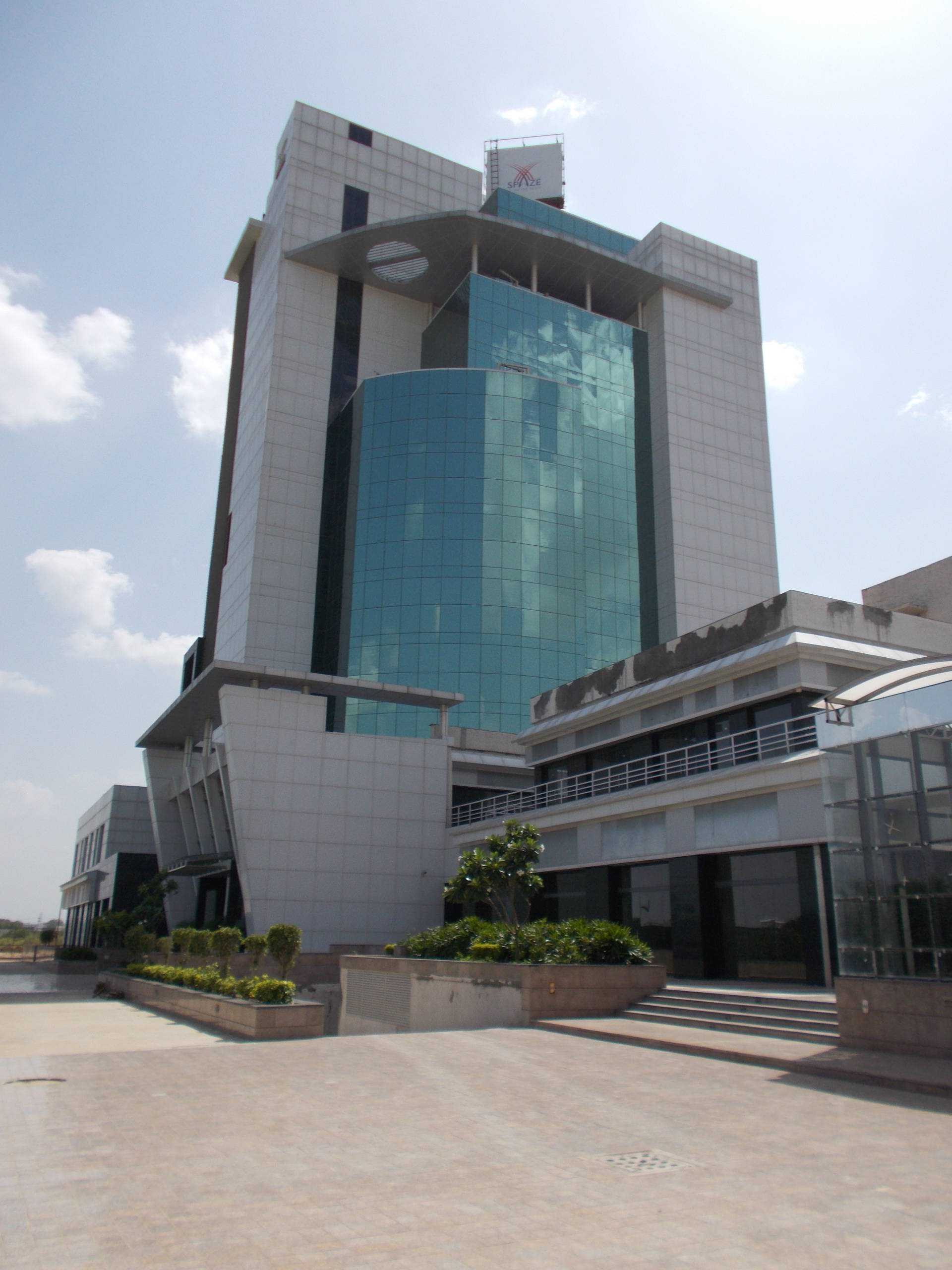 Spaze Palazo Sector 69 JLL Properties IN