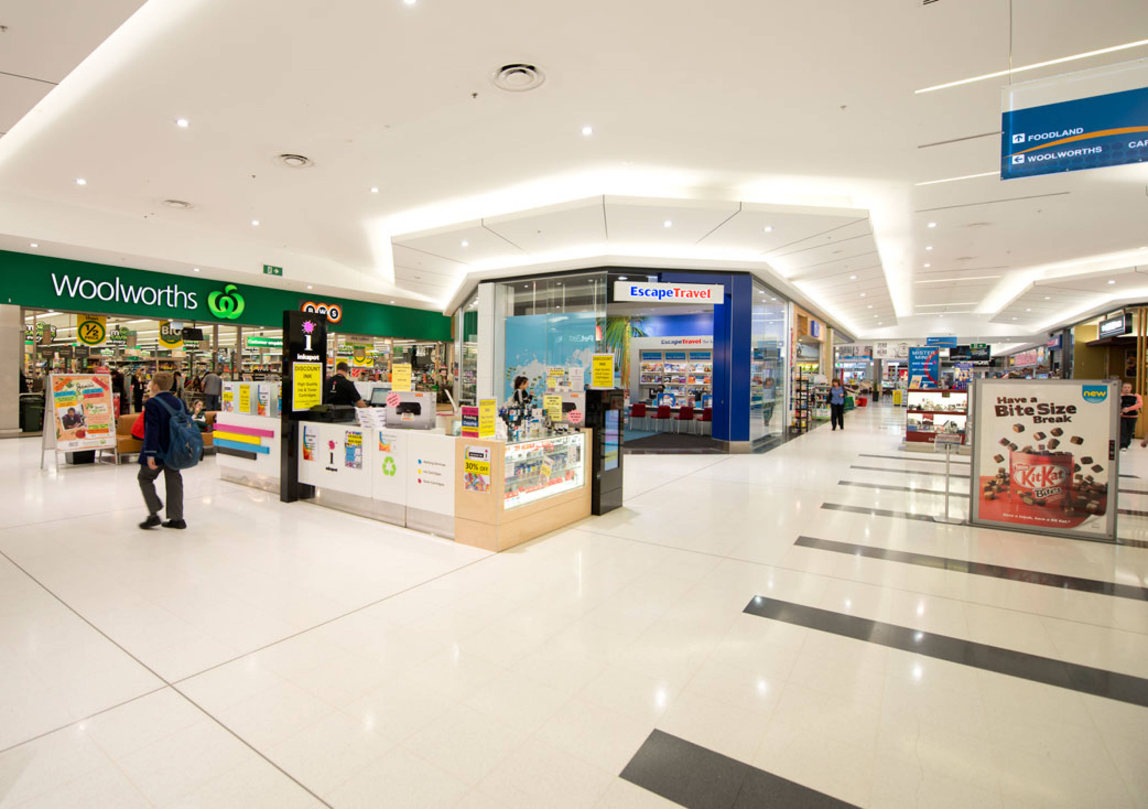 Hallett Cove Shopping Centre, 246 Lonsdale Road JLL Properties AU