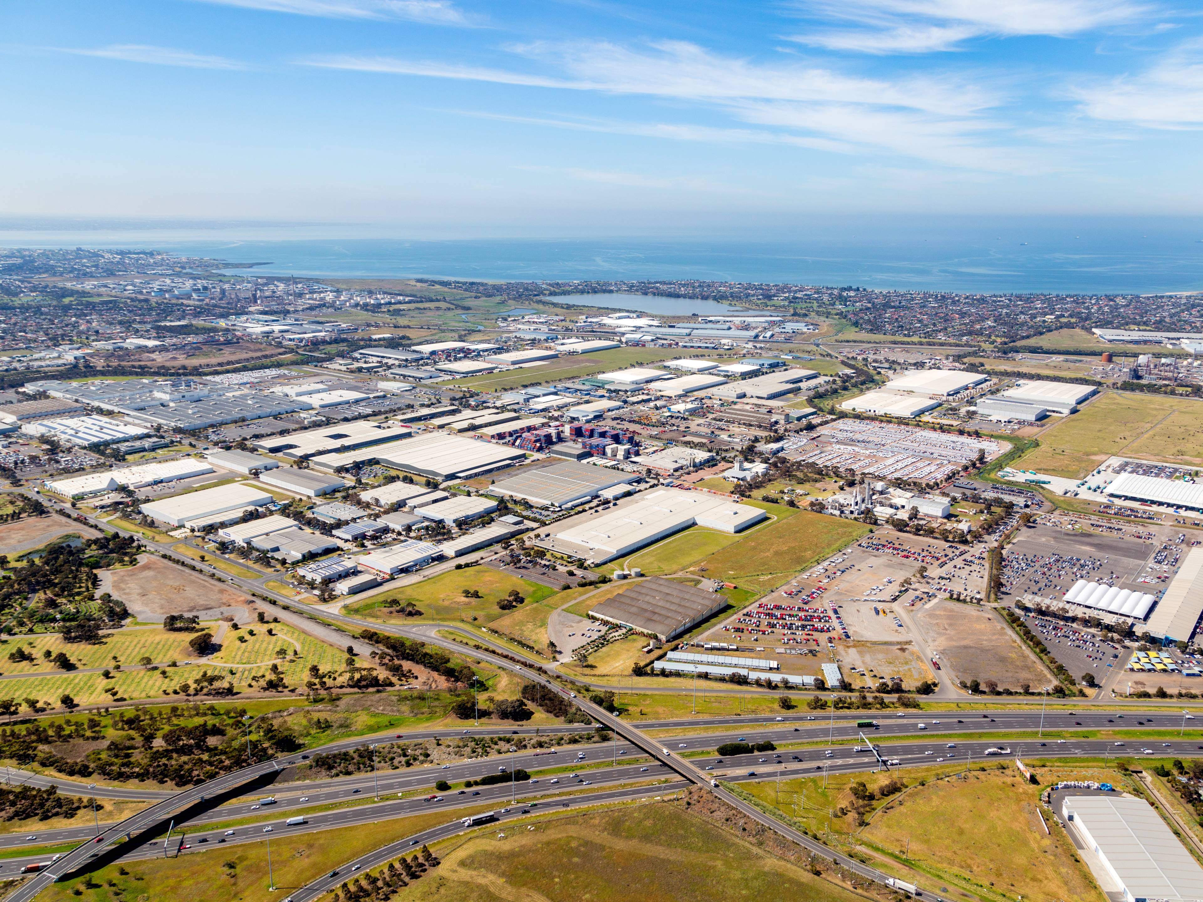 MYER DISTRIBUTION CENTRE, 121 139 Dohertys Road JLL Properties AU
