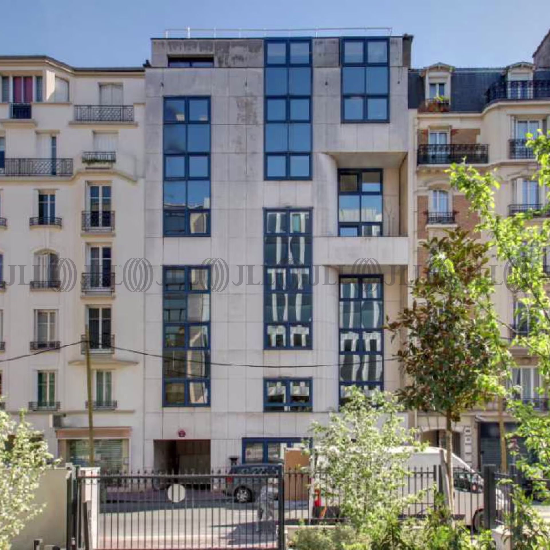 26 RUE ANATOLE FRANCE