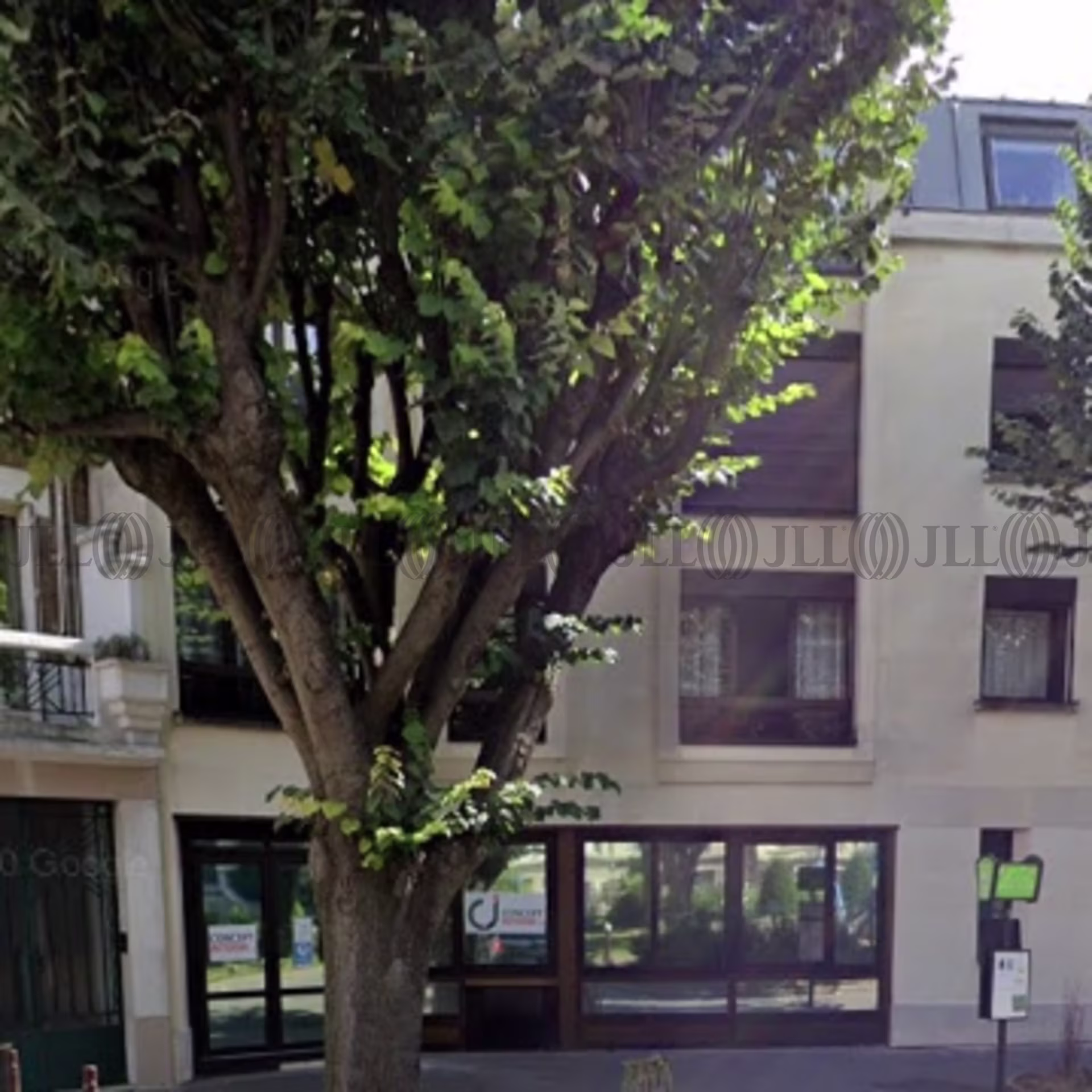 14BIS PLACE JEAN JAURES