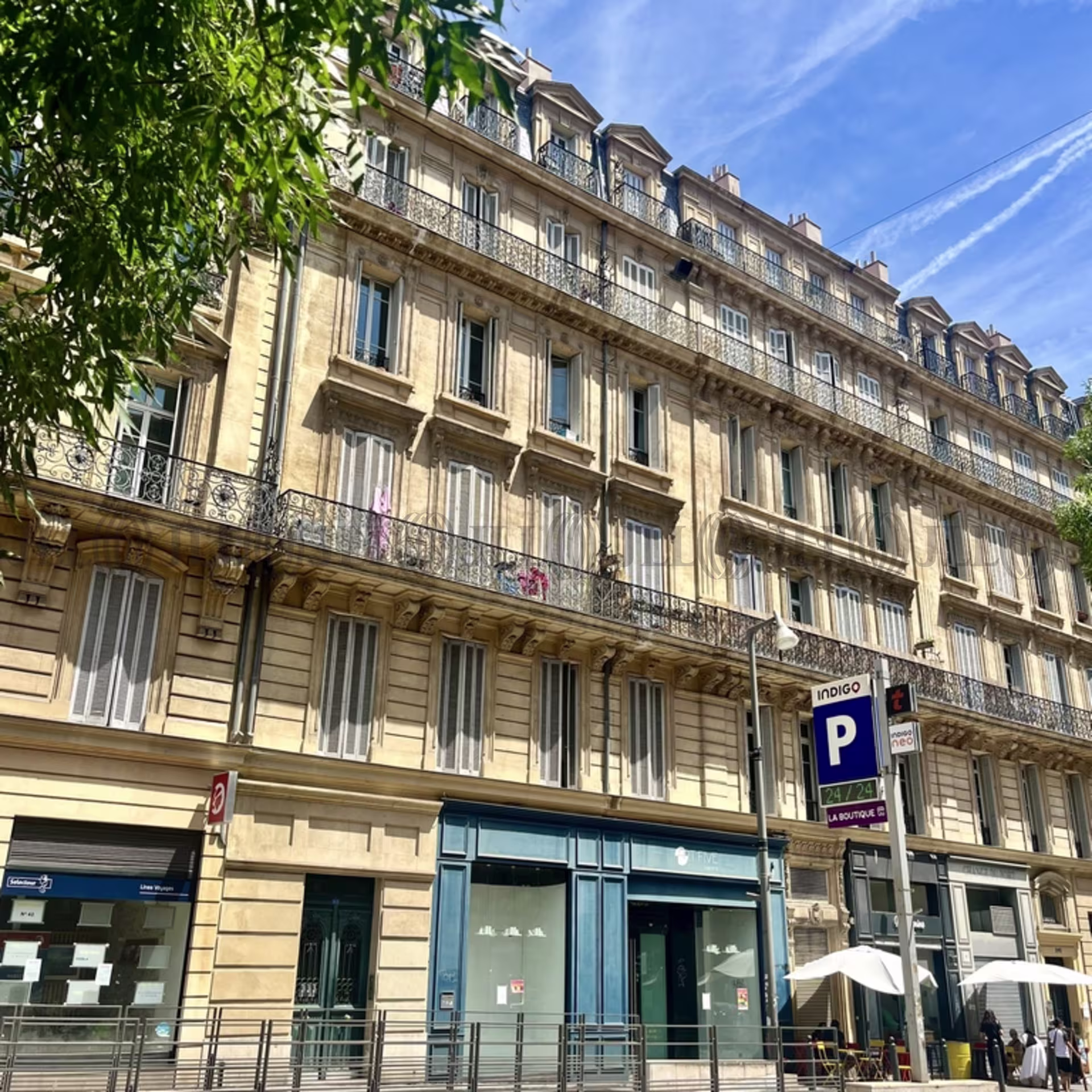 38-40 RUE DE LA REPUBLIQUE