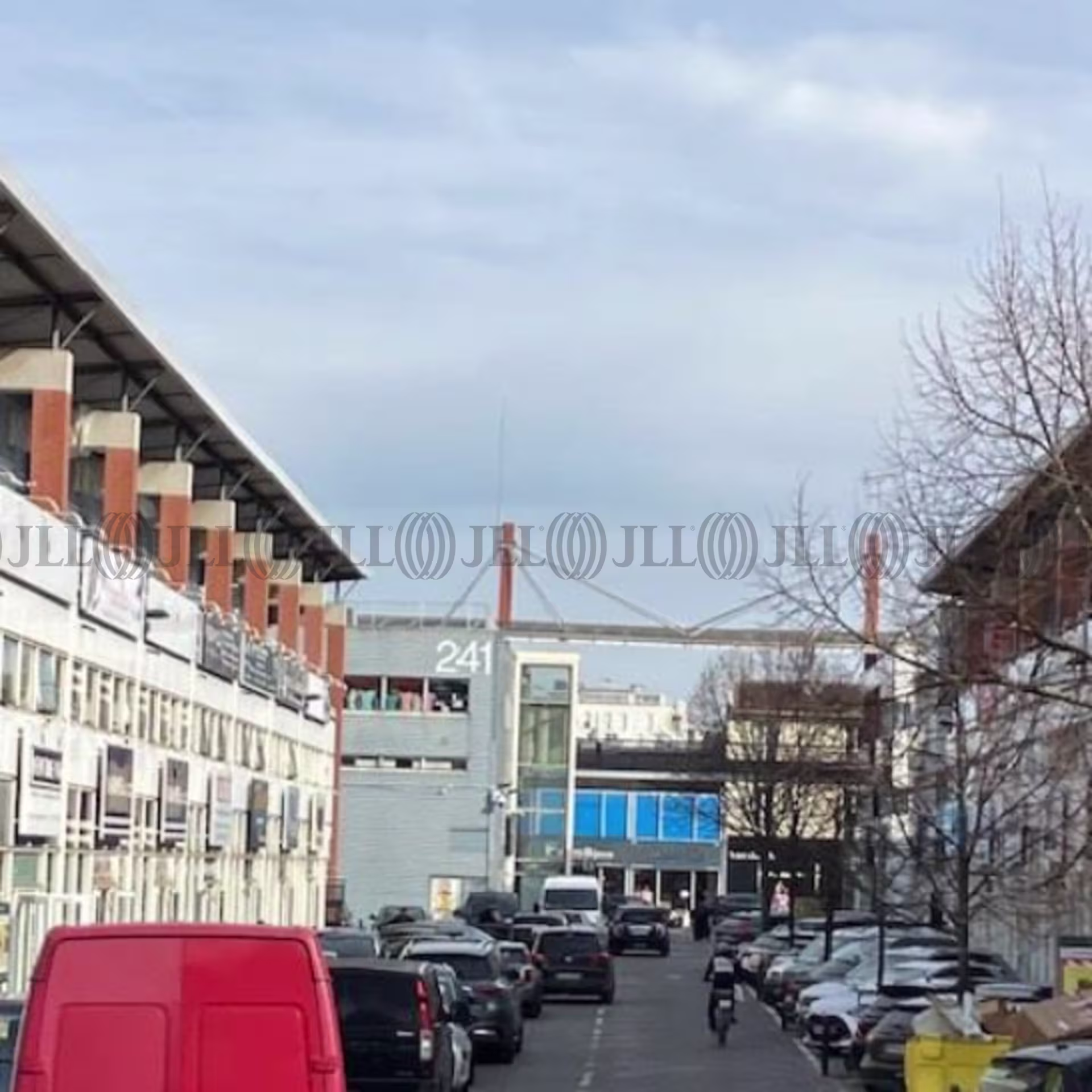 43-45 AVENUE VICTOR HUGO