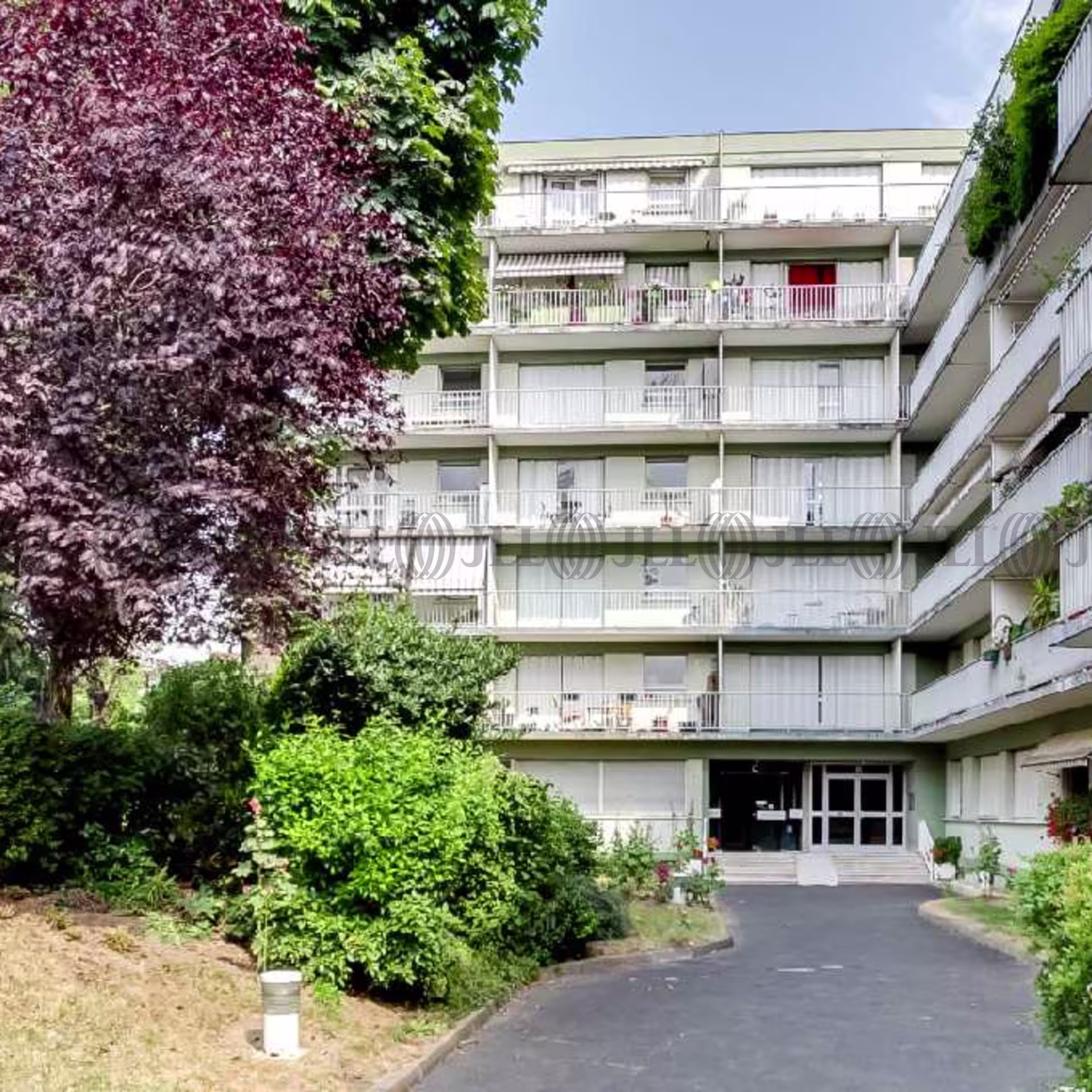 33-35 RUE LEDRU ROLLIN