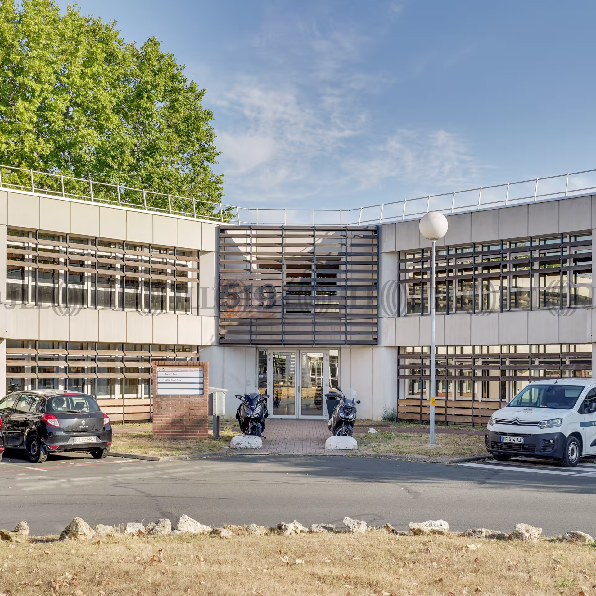 ALLEE HELENE BOUCHER