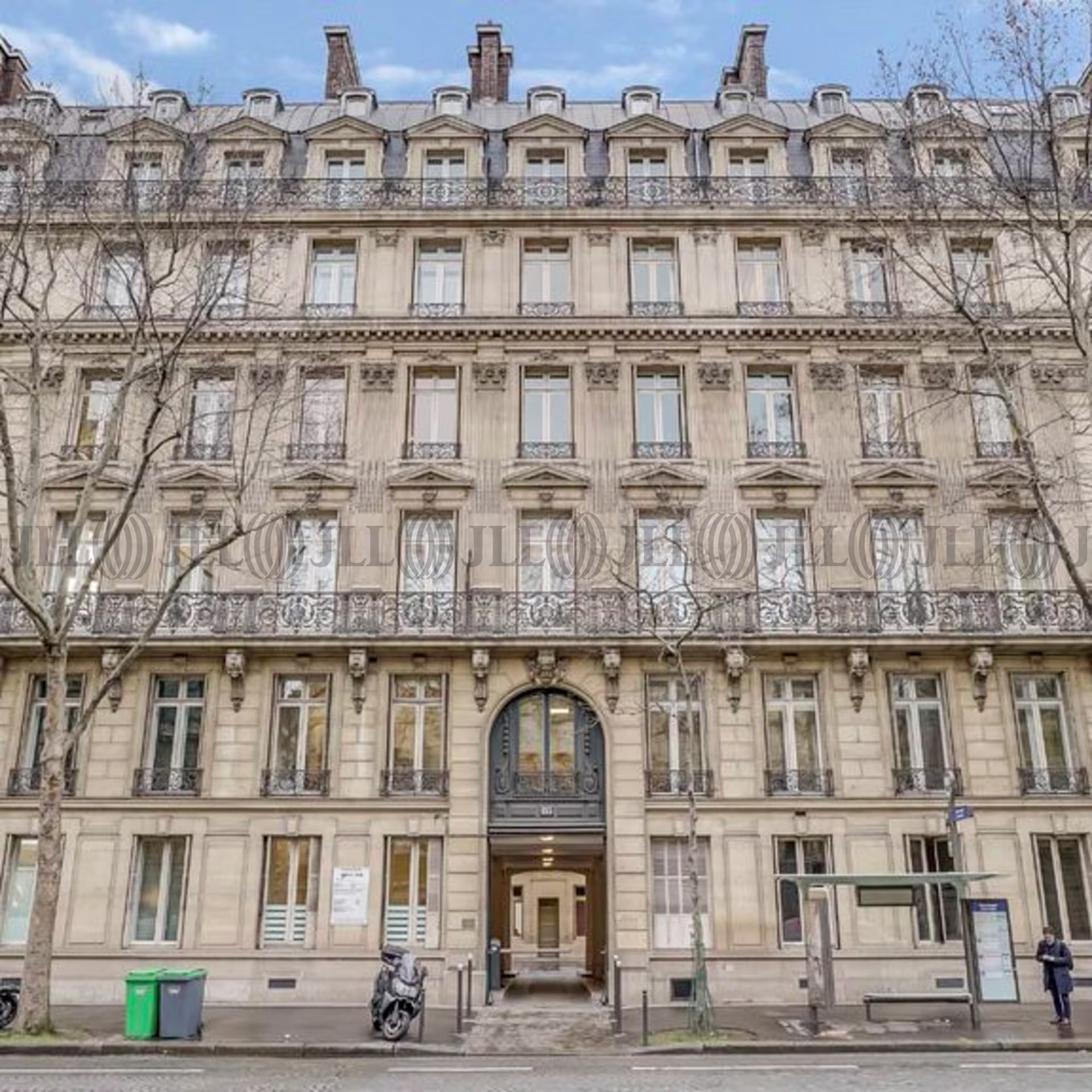 155 BOULEVARD HAUSSMANN