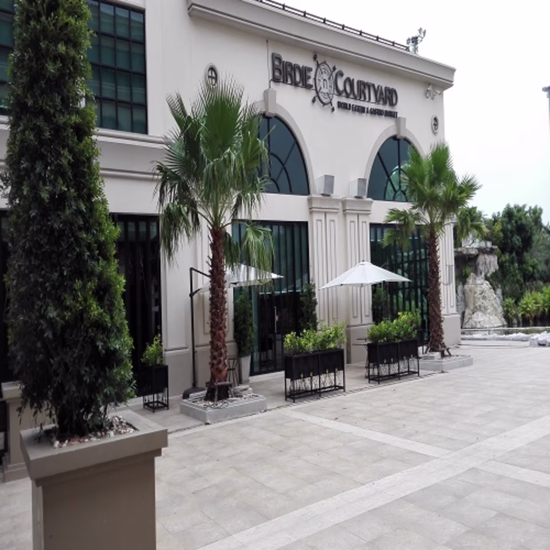 28, Pradit Manutham Road, Khlong Chan