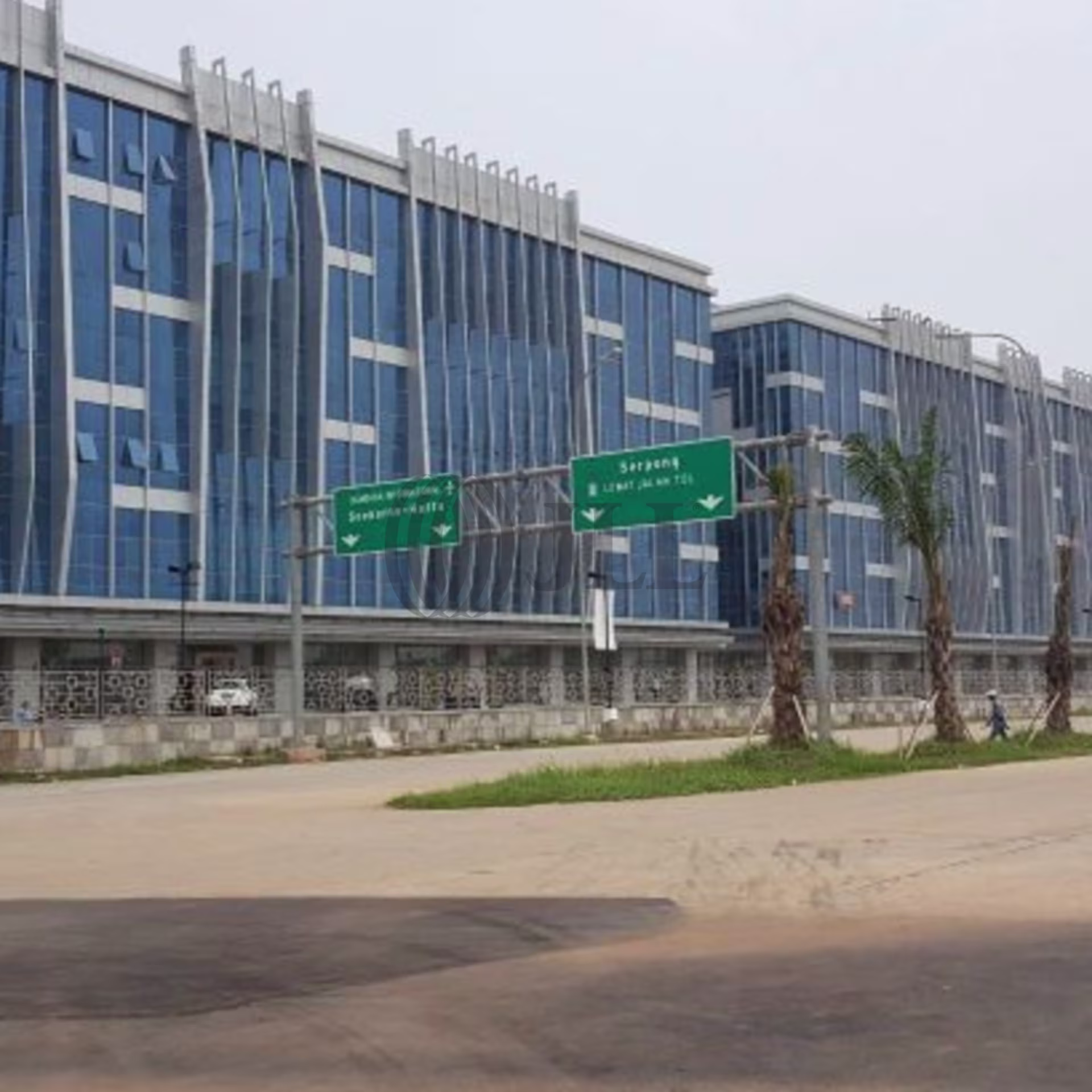 Jl. Atang Sanjaya No. 21 Tangerang  Banten, Indonesia
