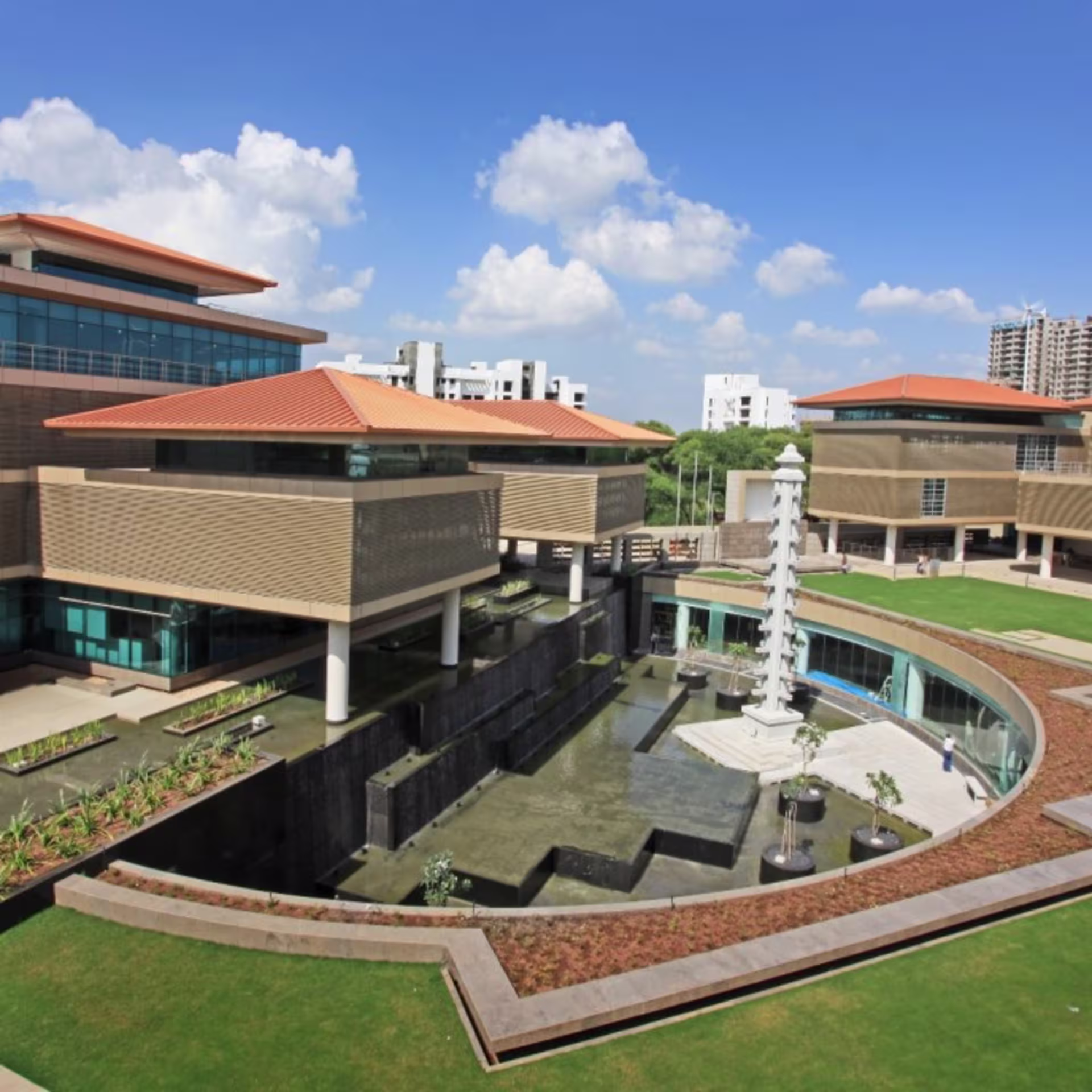 Suzlon One Earth, Magarpatta Road, Keshav Nagar