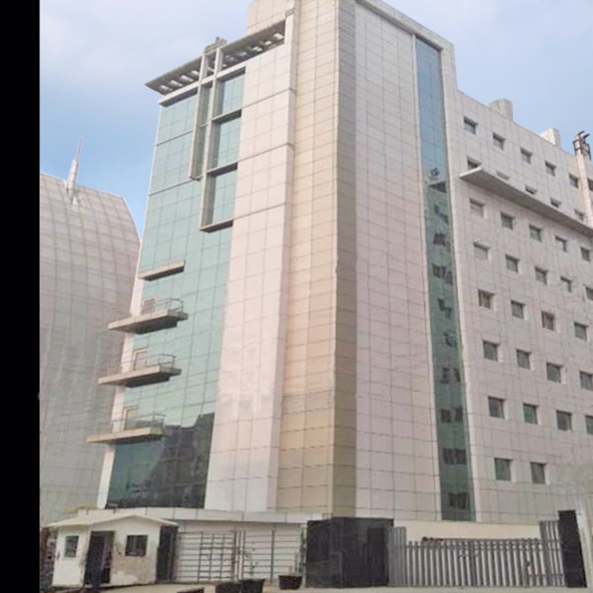 Near Amity University