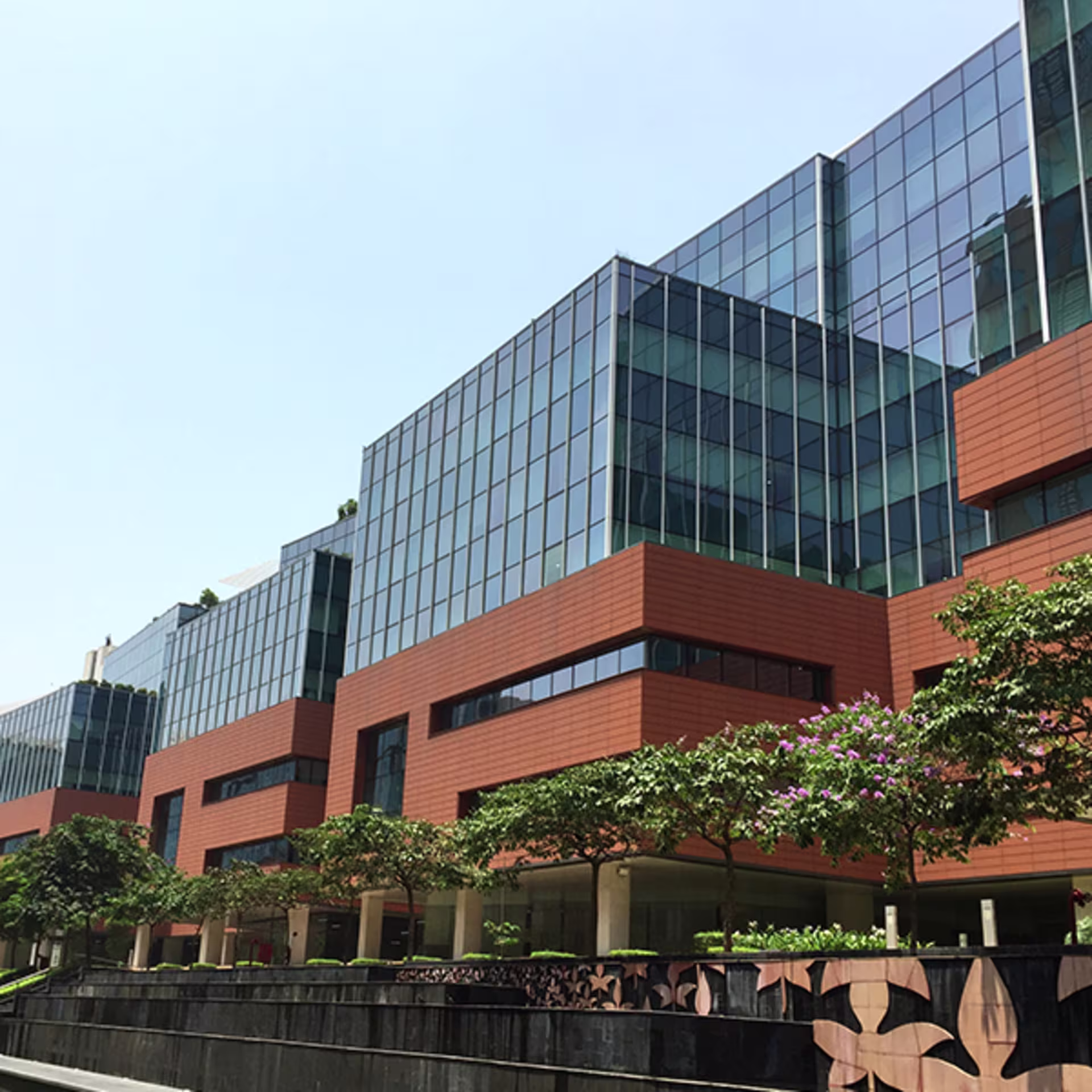 Off Western Express Highway, Cama Industrial Estate