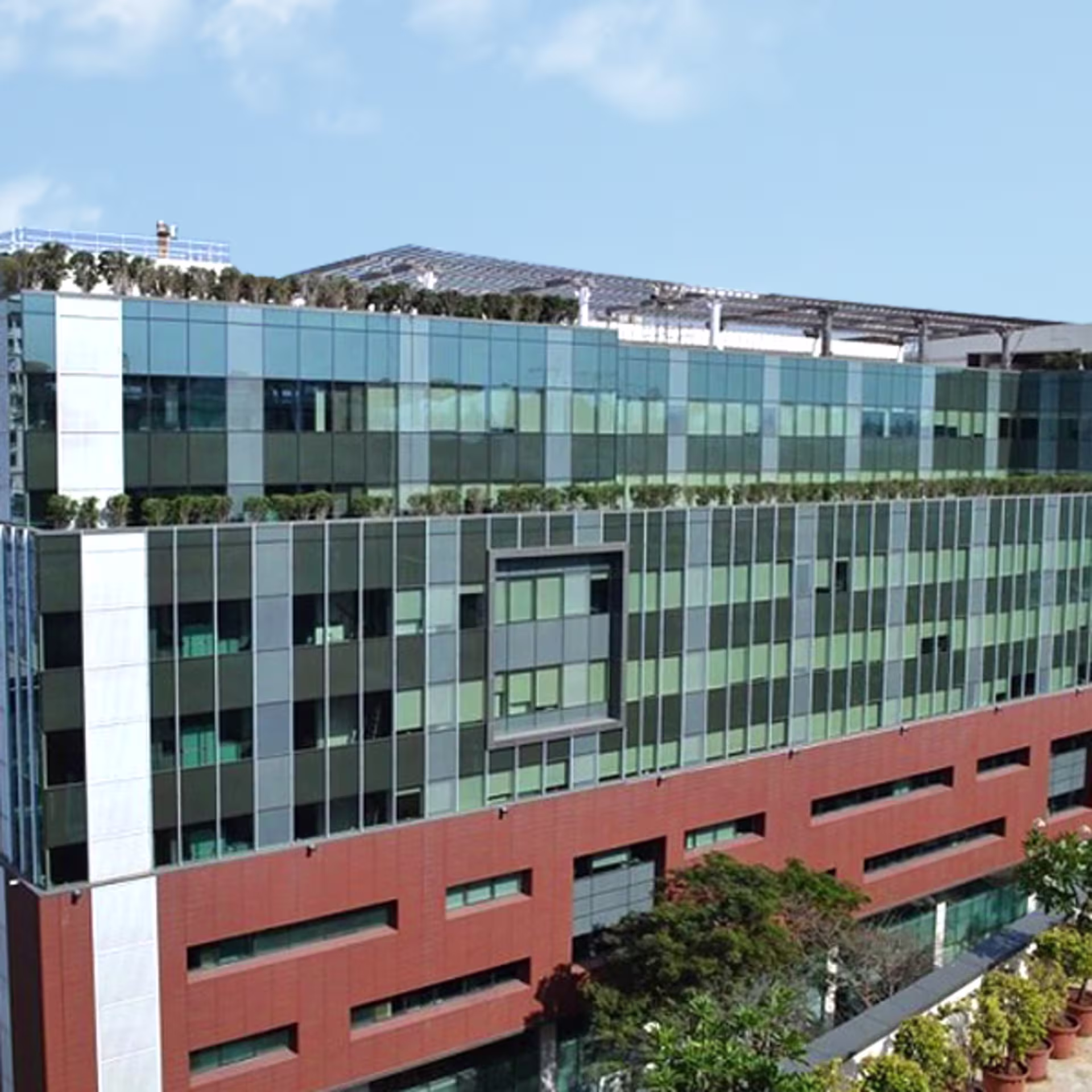 Off Western Express Highway, Cama Industrial Estate