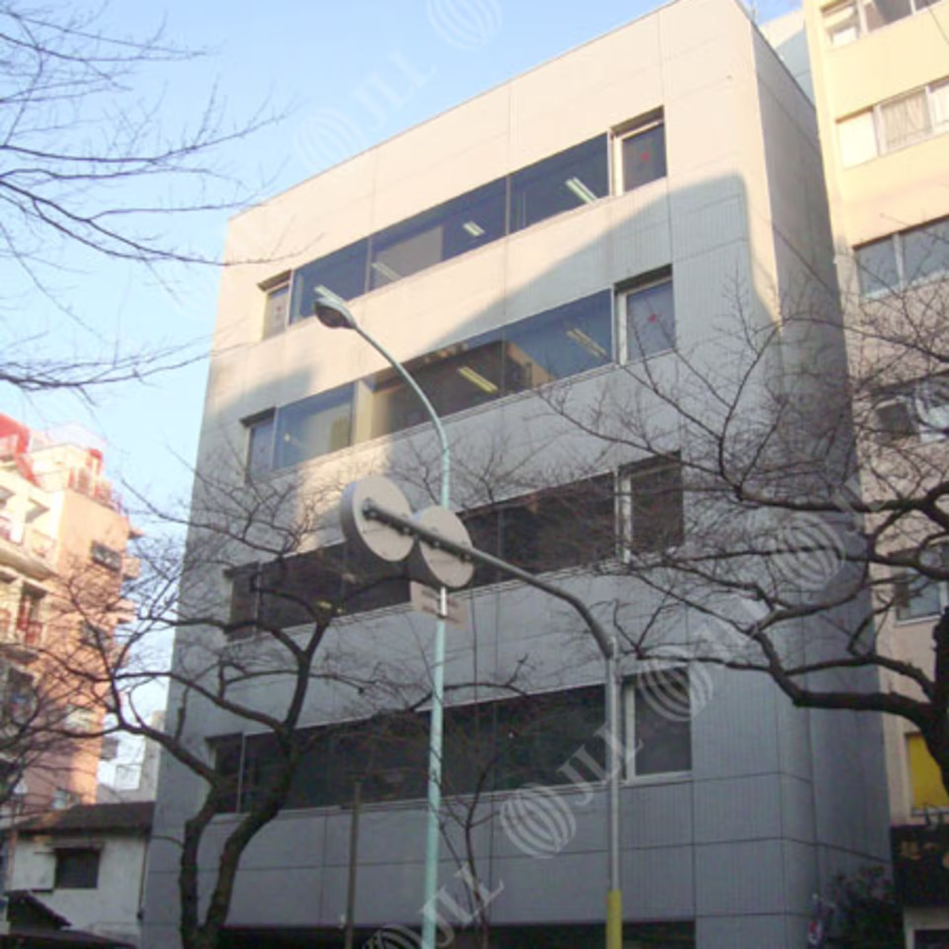 新井1-25-6