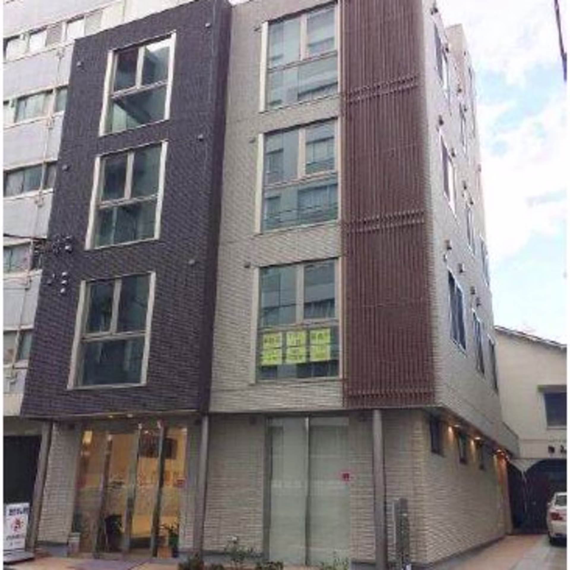 市谷田町2-31-1