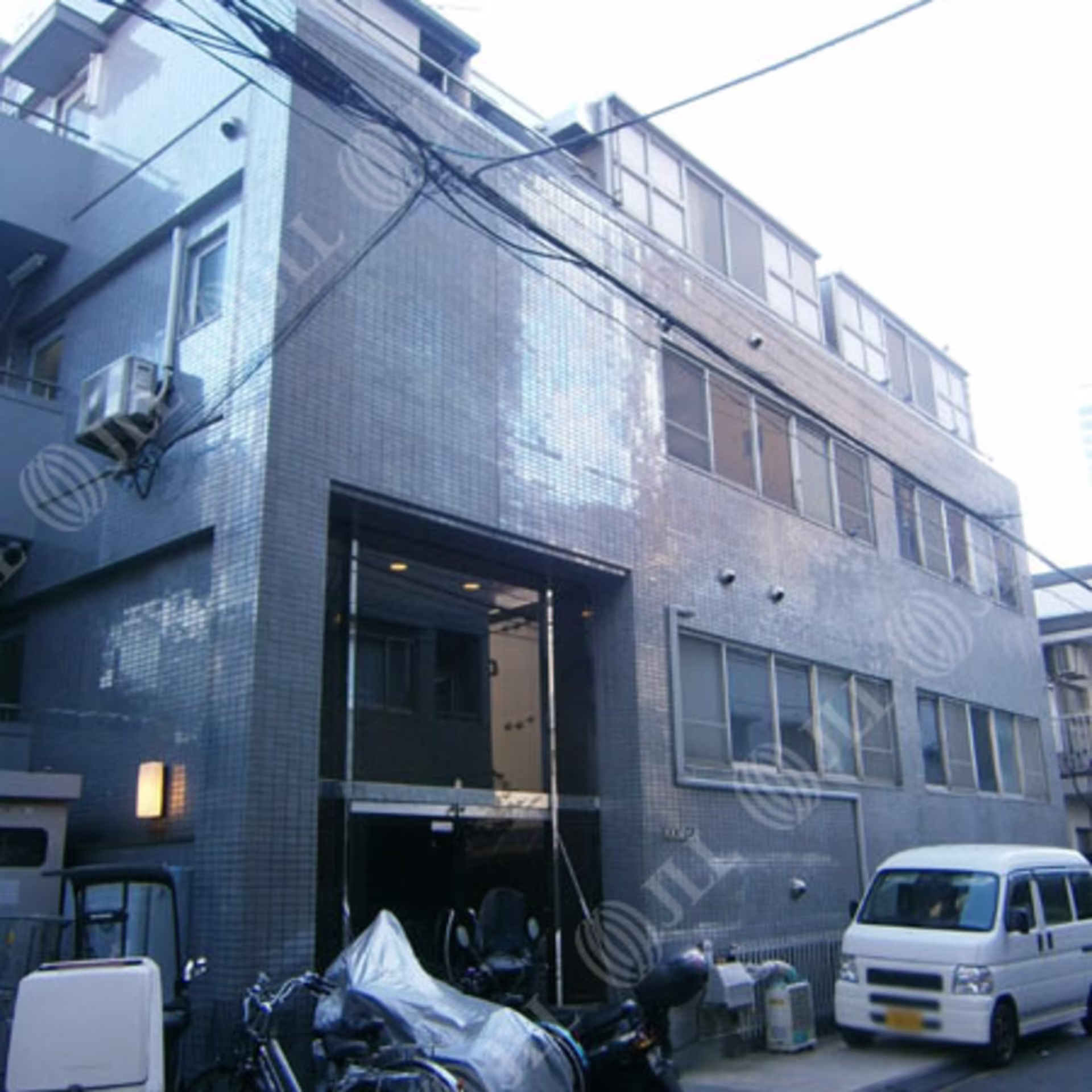 西新宿4-37-14