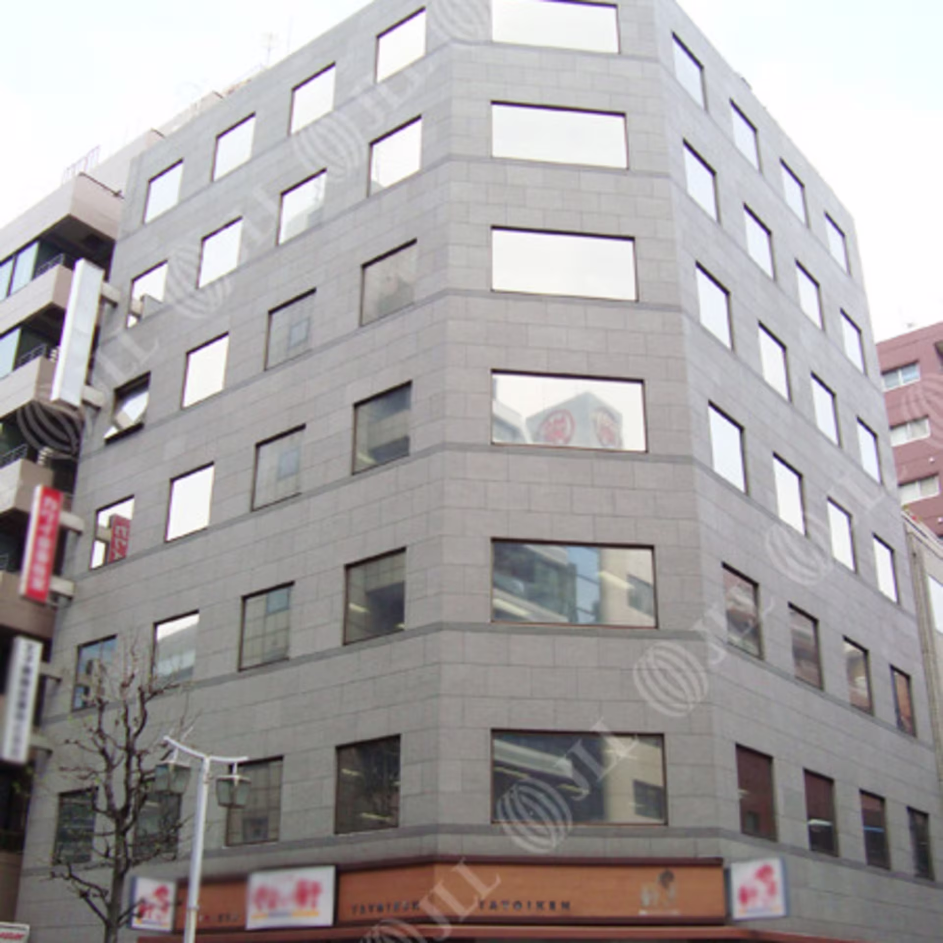 新宿1-34-8