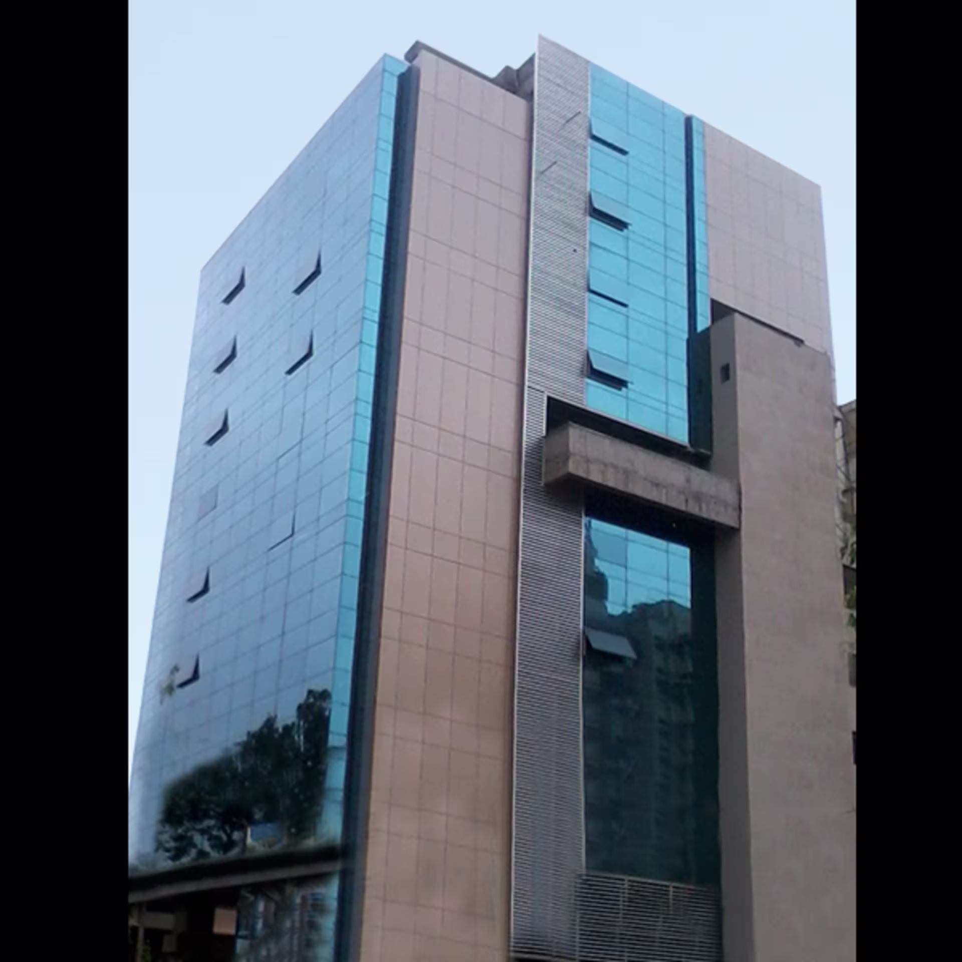 Sunteck Grandeur