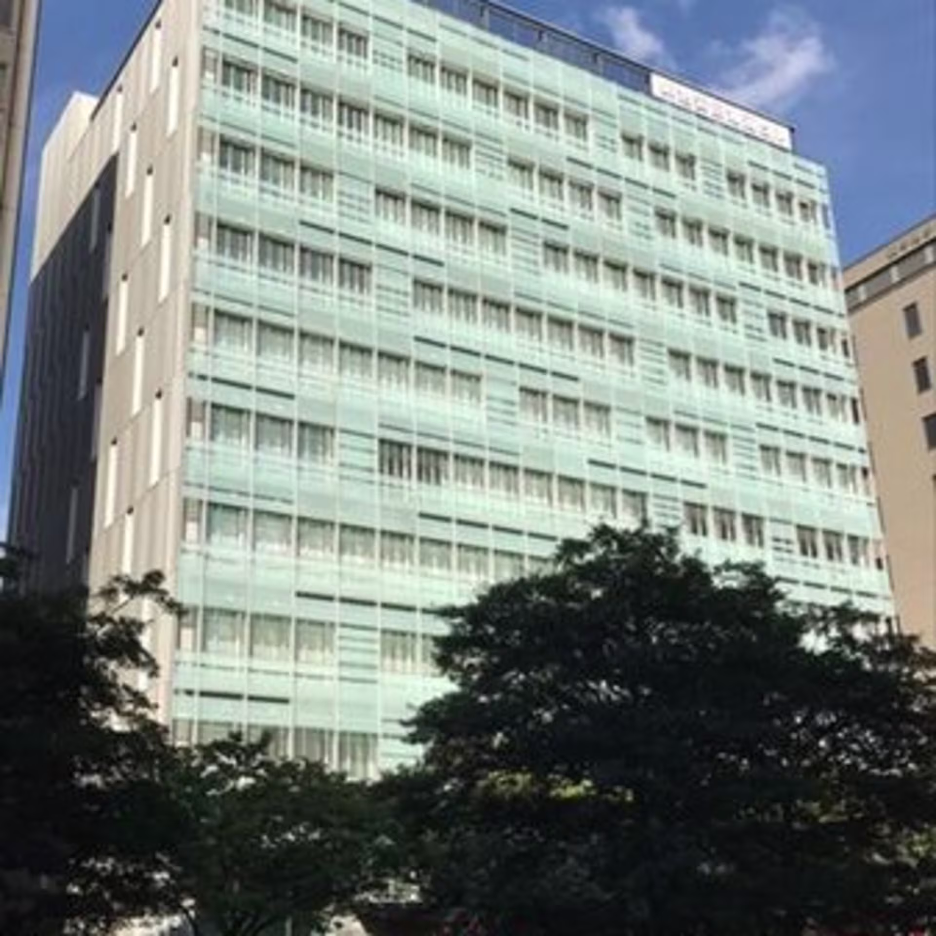 博多駅前1-3-3