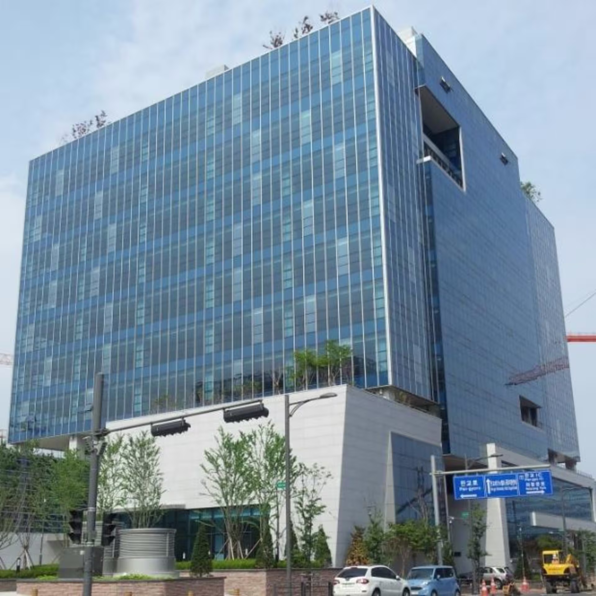 판교로 256번길 19