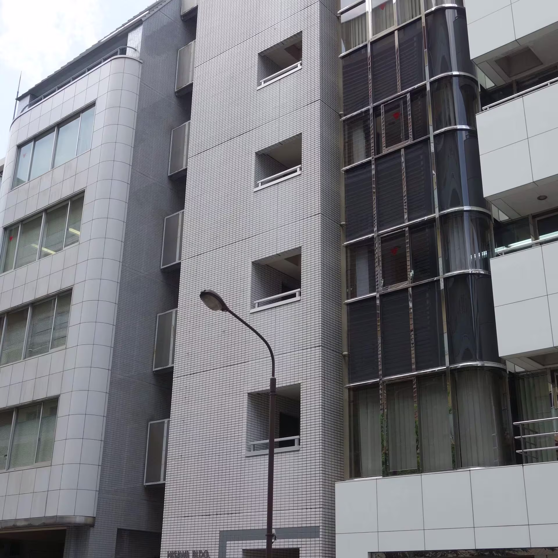 新橋6-12-8