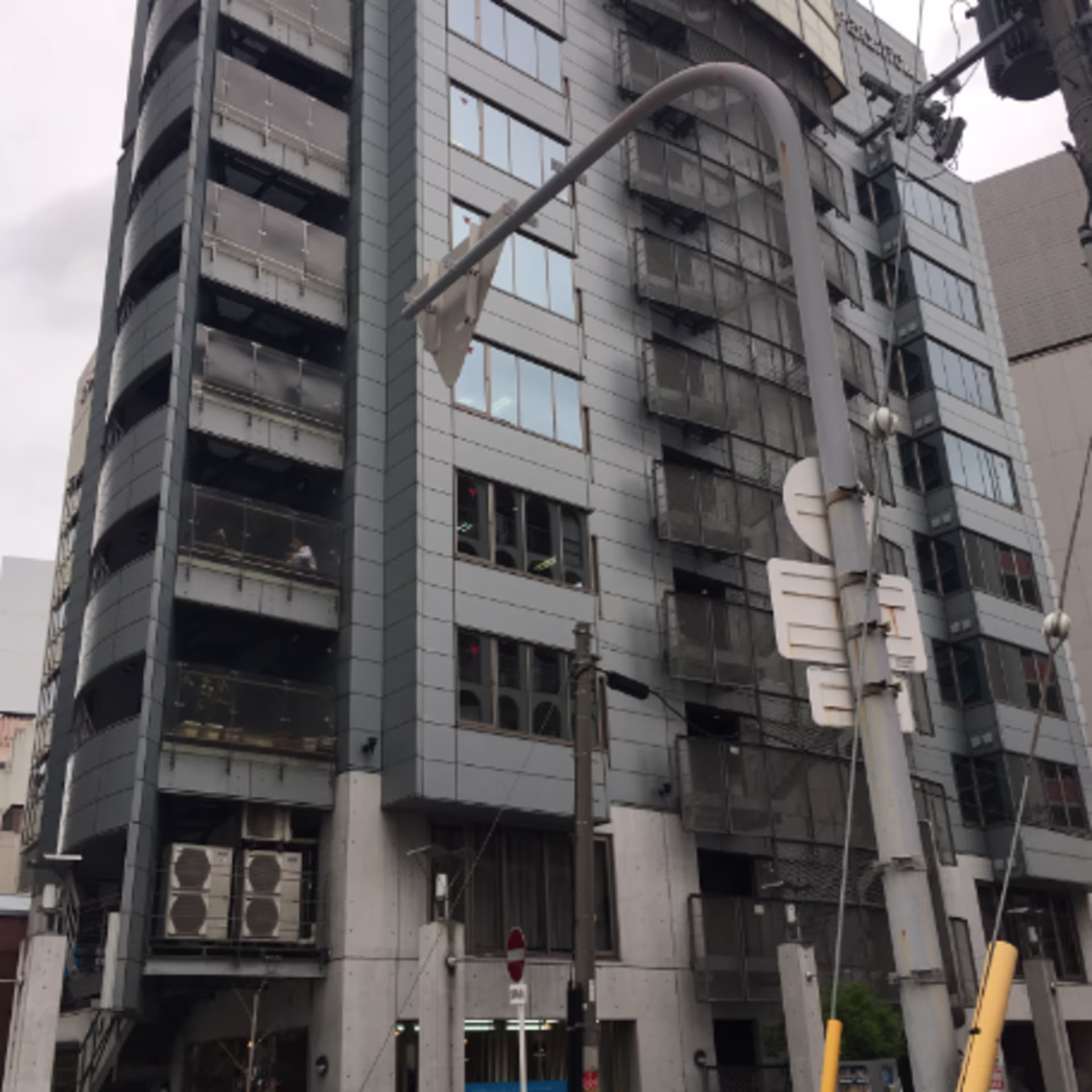 元町1-2-17