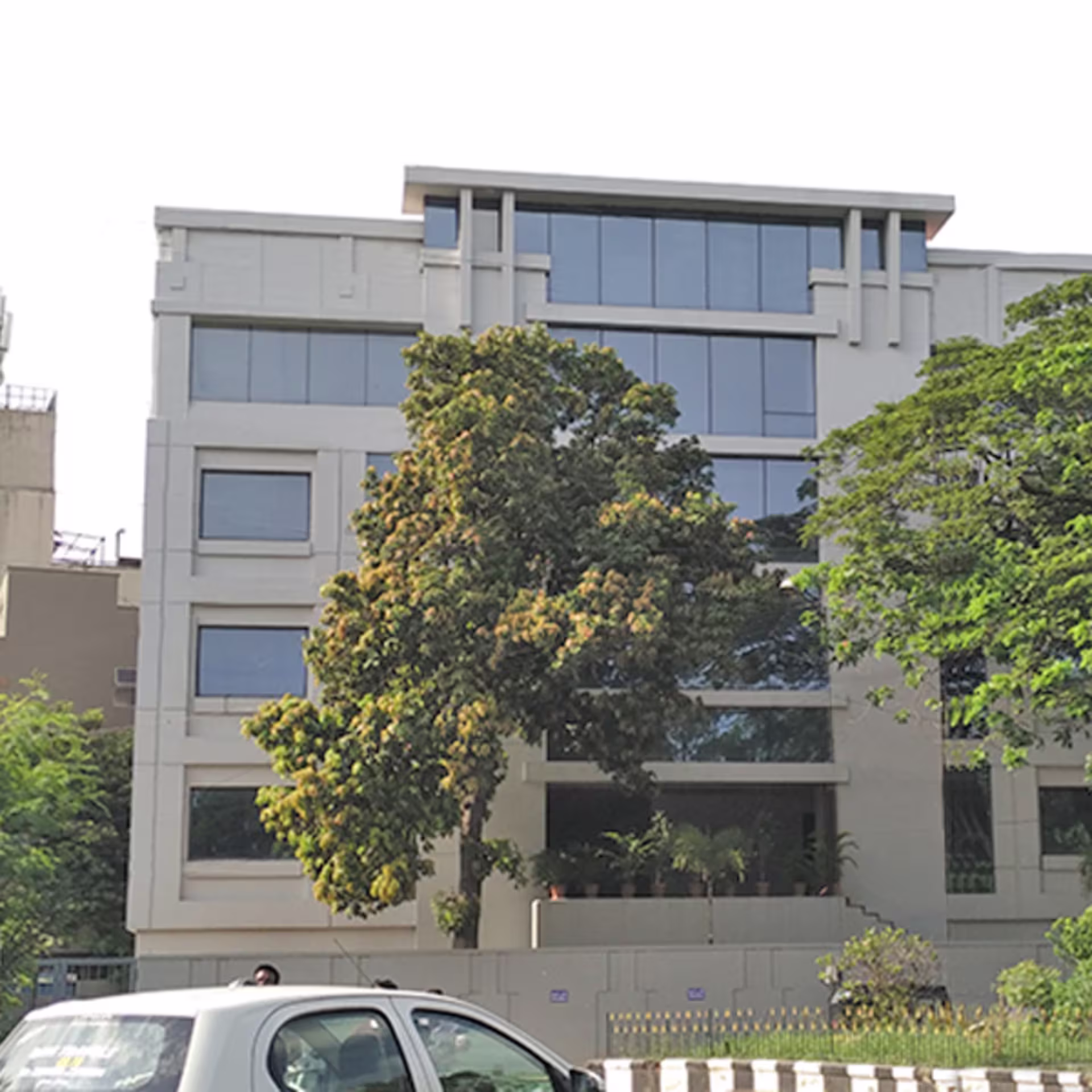 Rukmani Lakshmipathi Road, Egmore