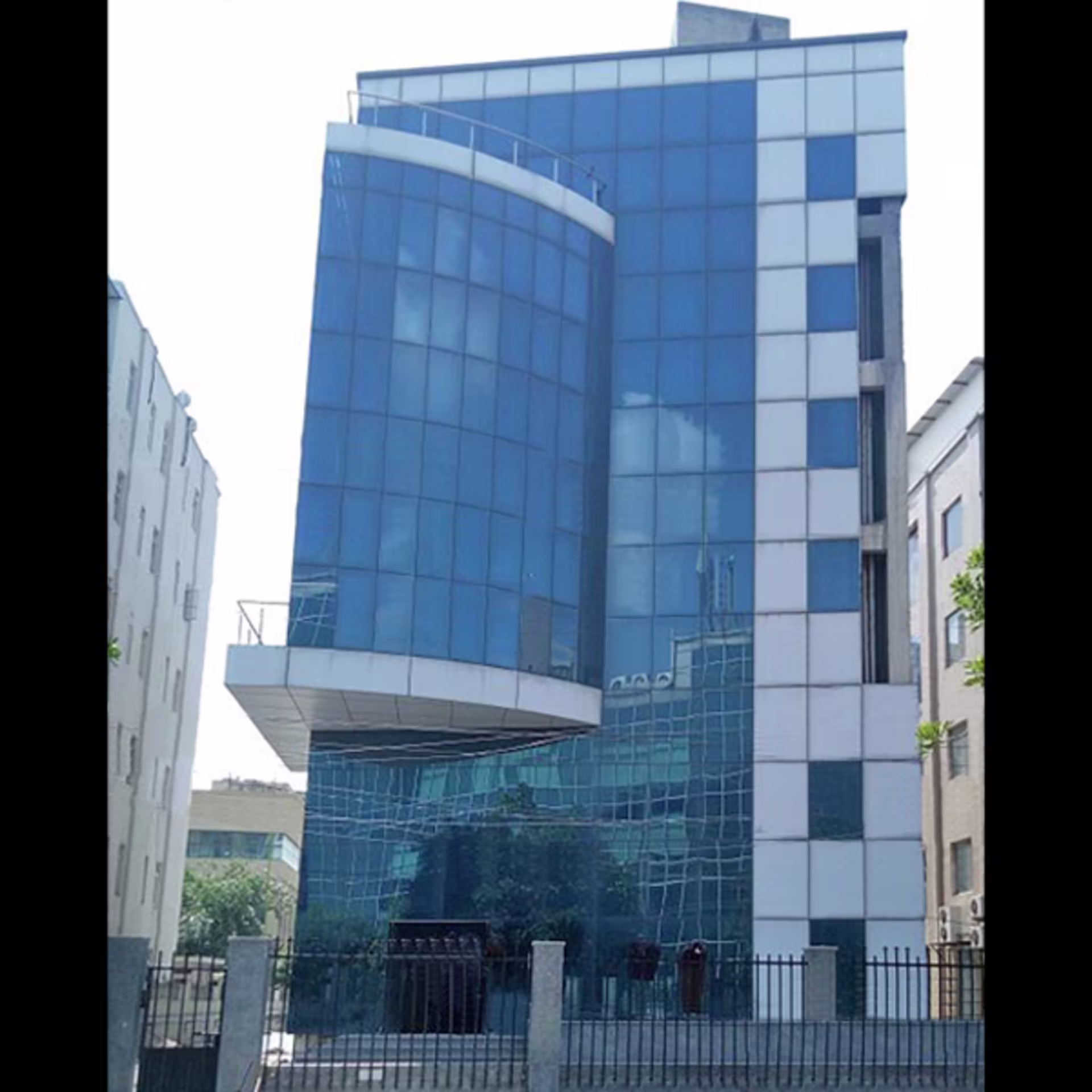 Institutional Area