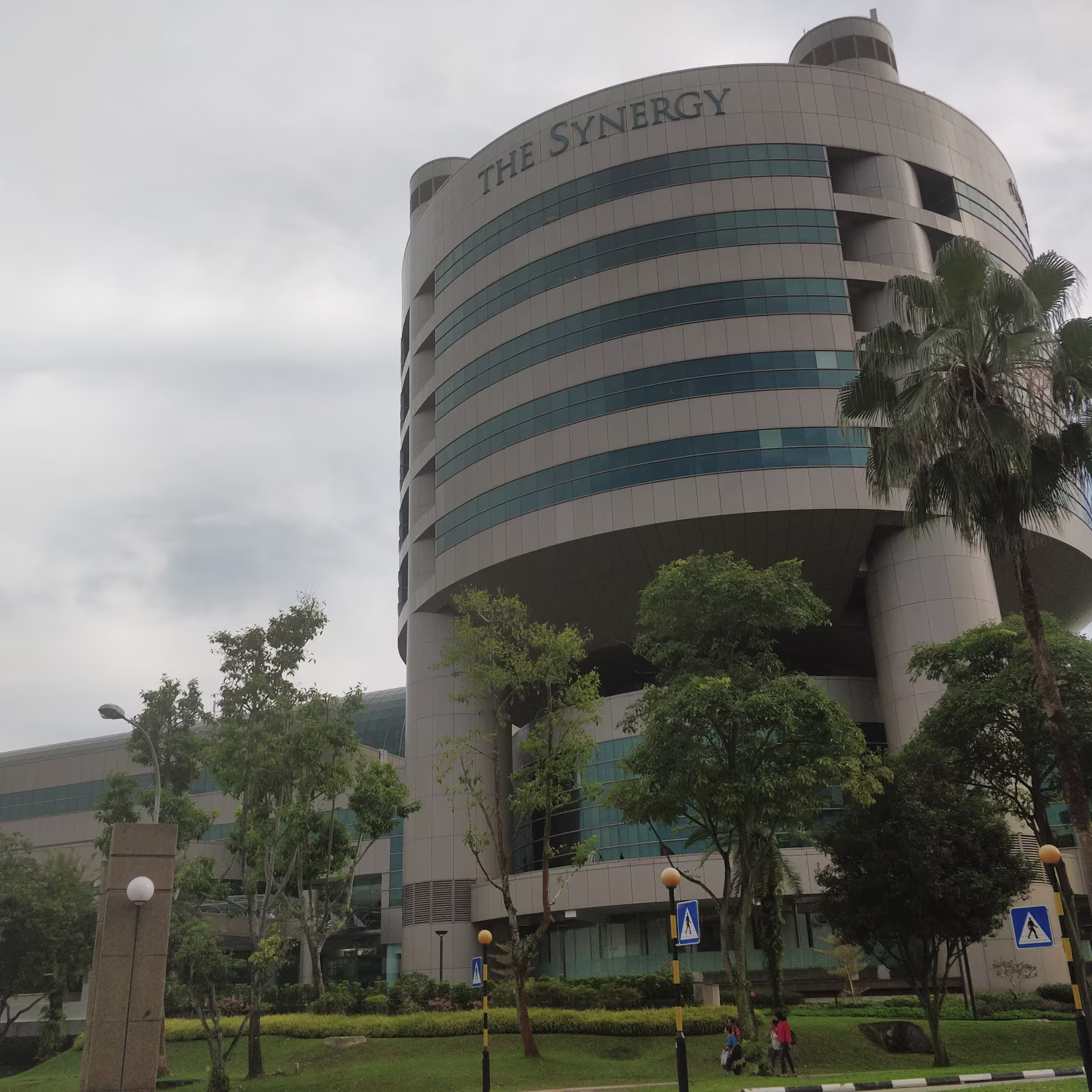 1 International Business Park