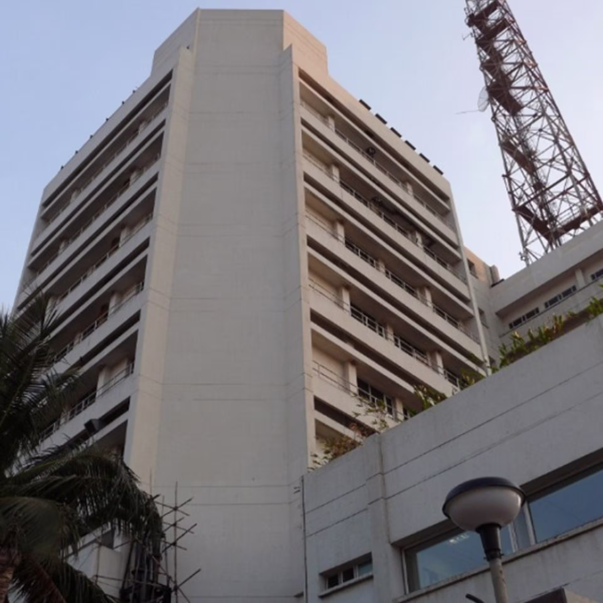 Lokmanya Videsh Sanchar Bhavan, Kashinath Dhuru Marg, Opposite Kirti College