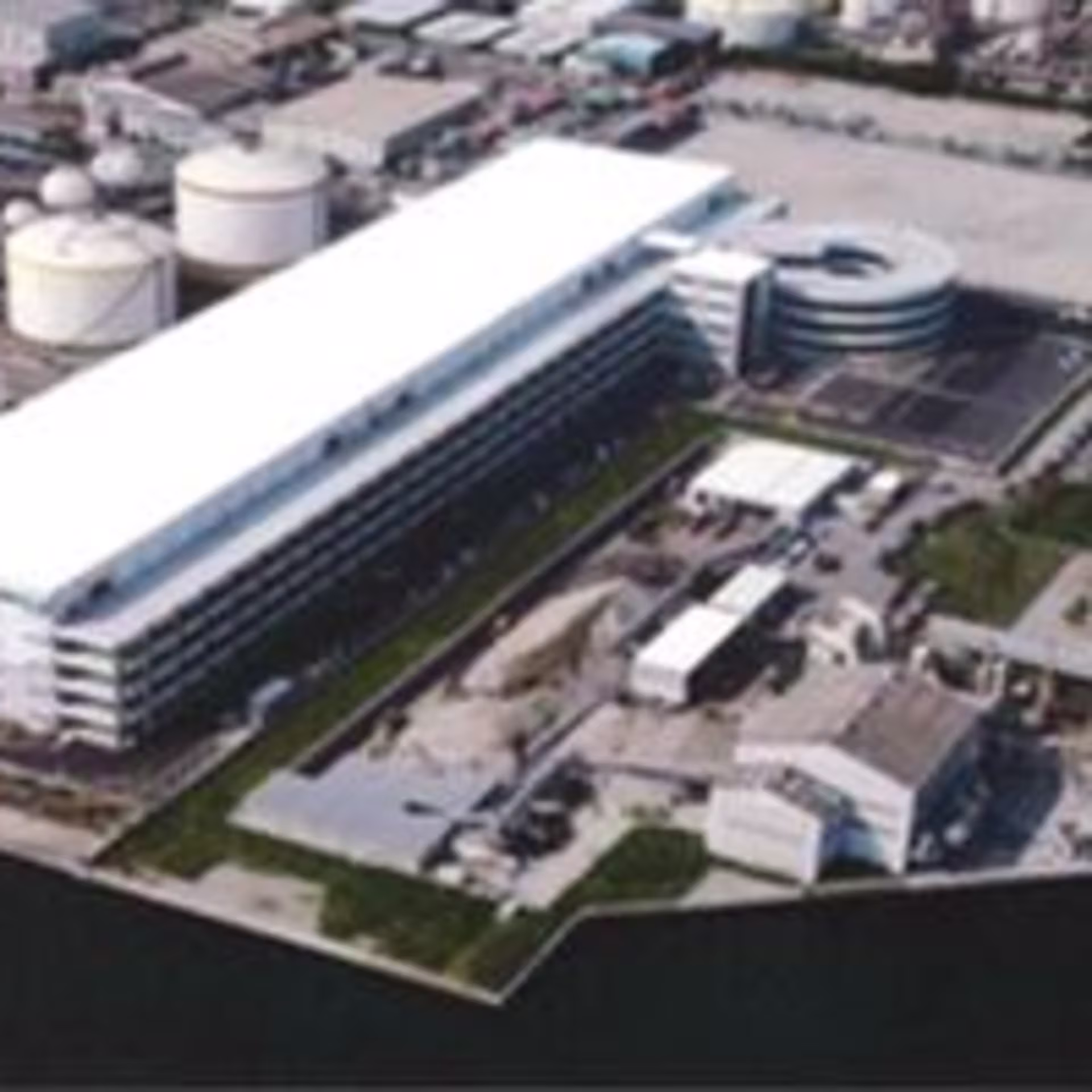 川崎水江物流センター