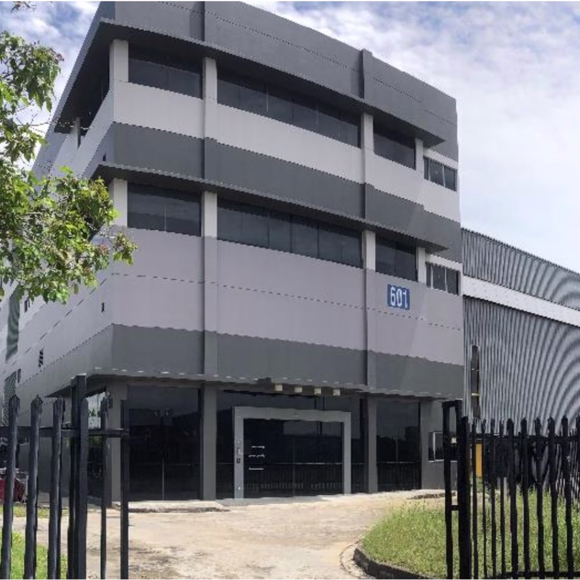 25 Loyang Crescent