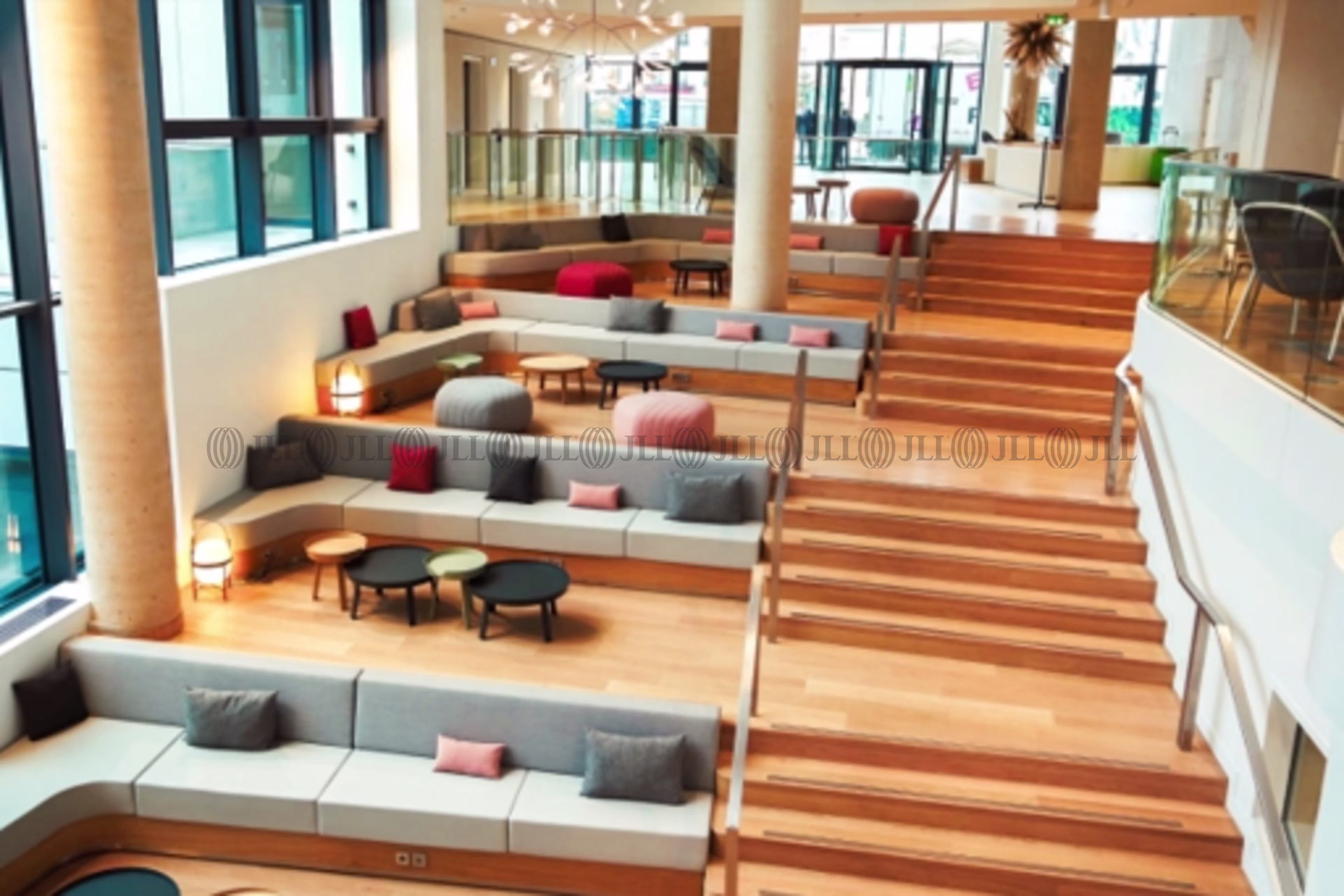 REGUS - 185 CHARLES DE GAULLE