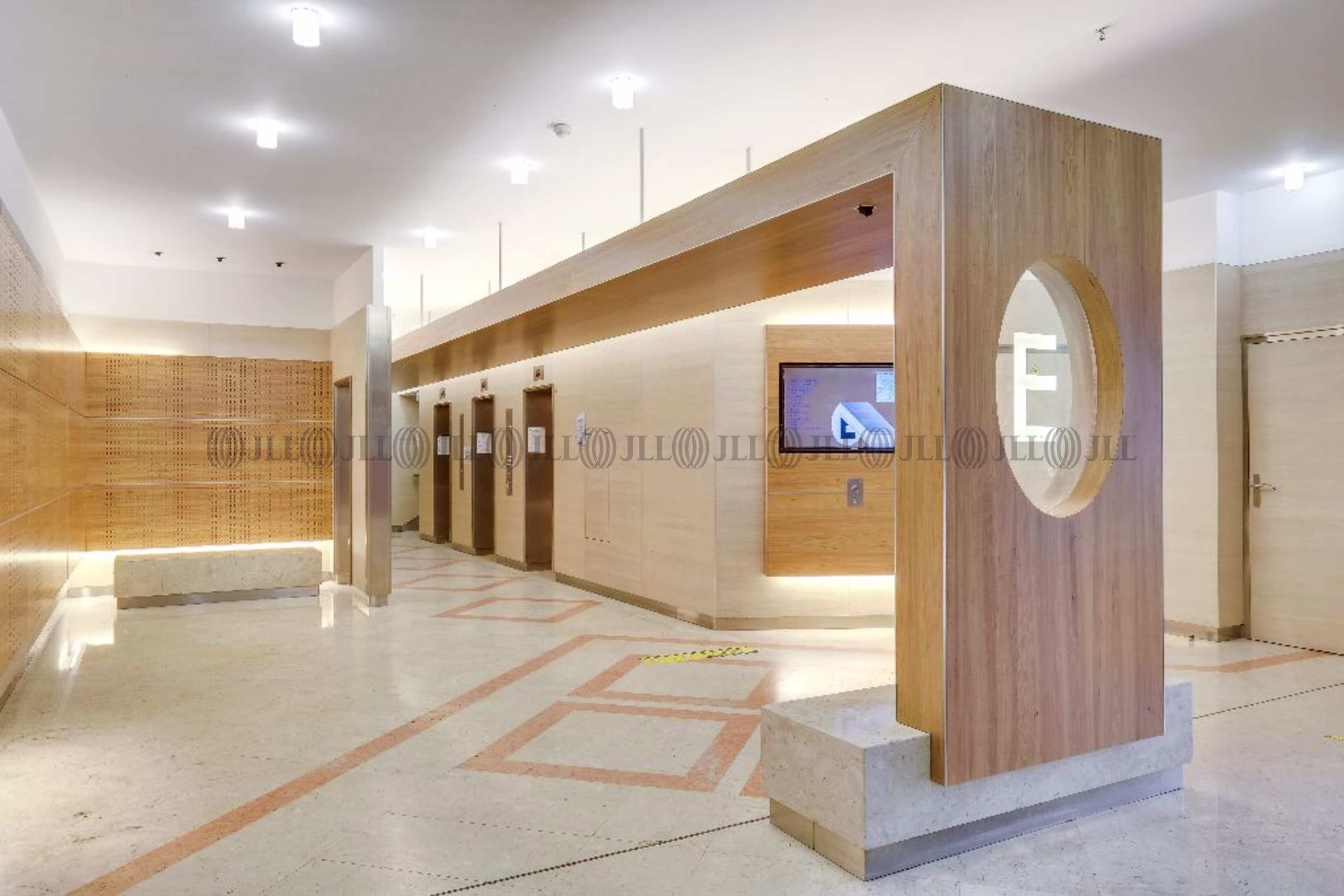 LES BUREAUX DE LA COLLINE