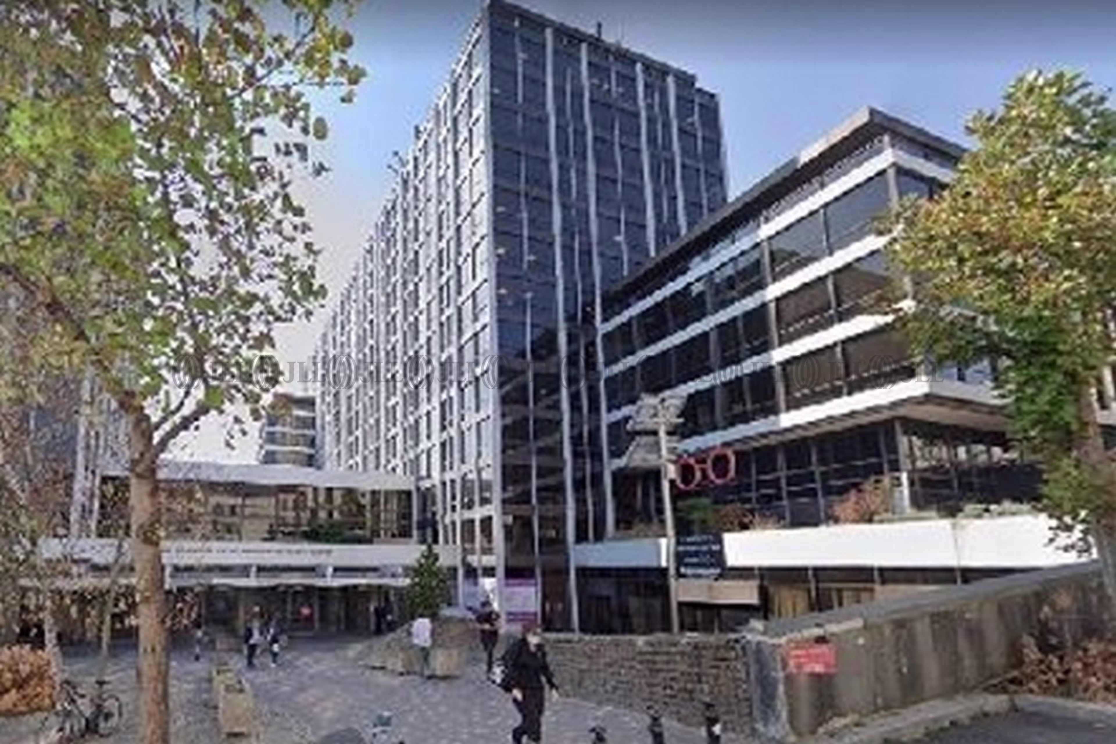 LES BUREAUX DE LA COLLINE