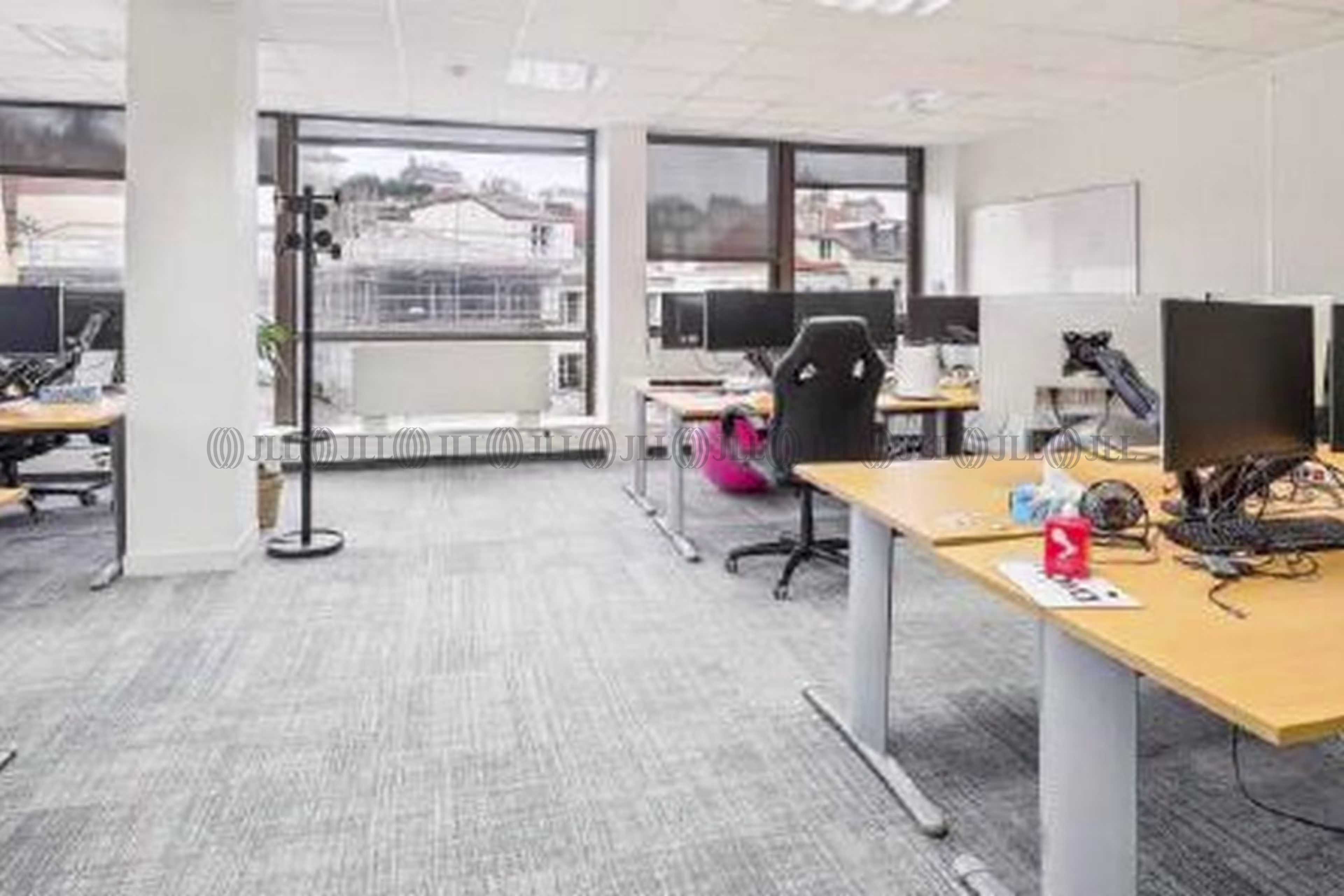 LES BUREAUX DE LA COLLINE