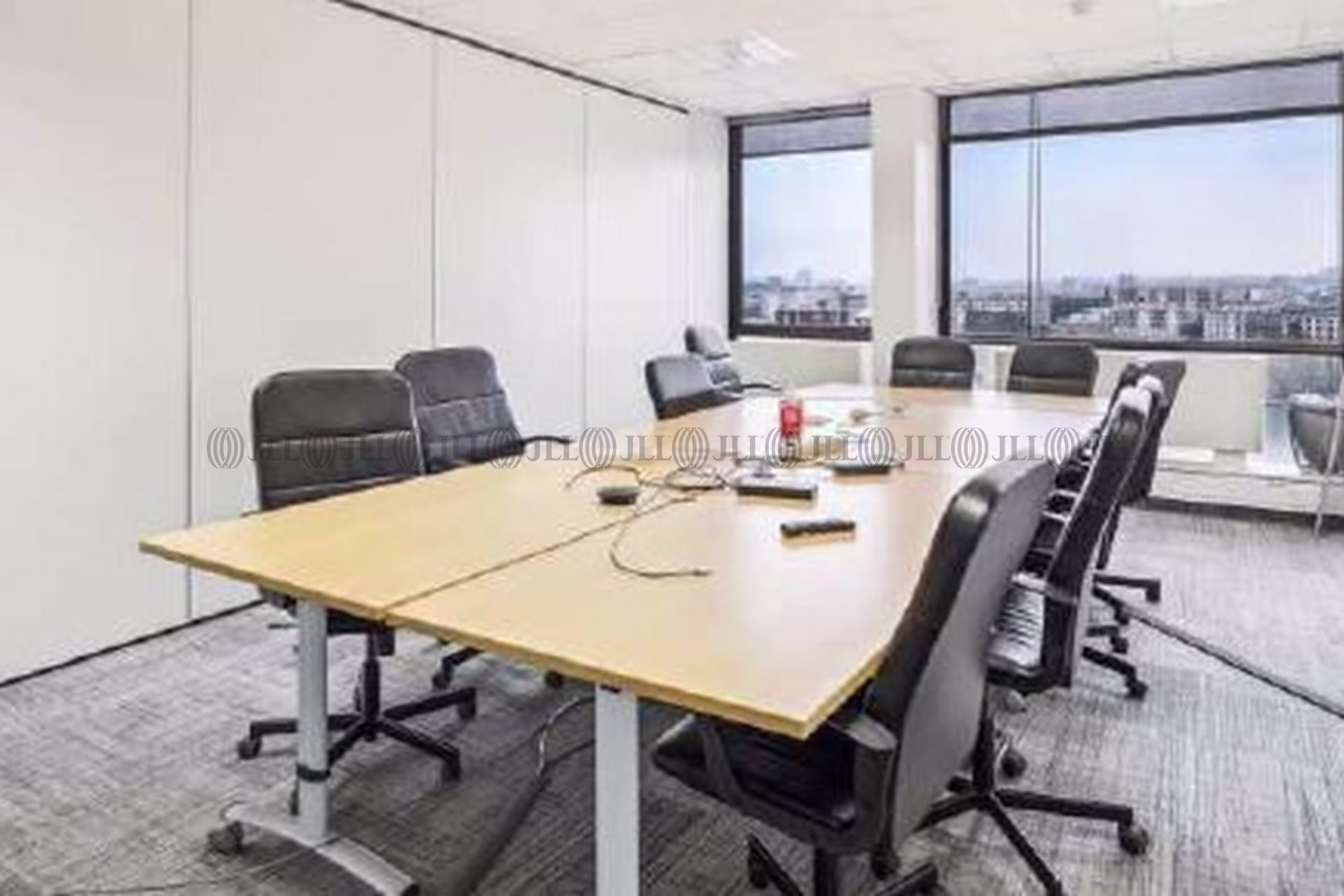 LES BUREAUX DE LA COLLINE