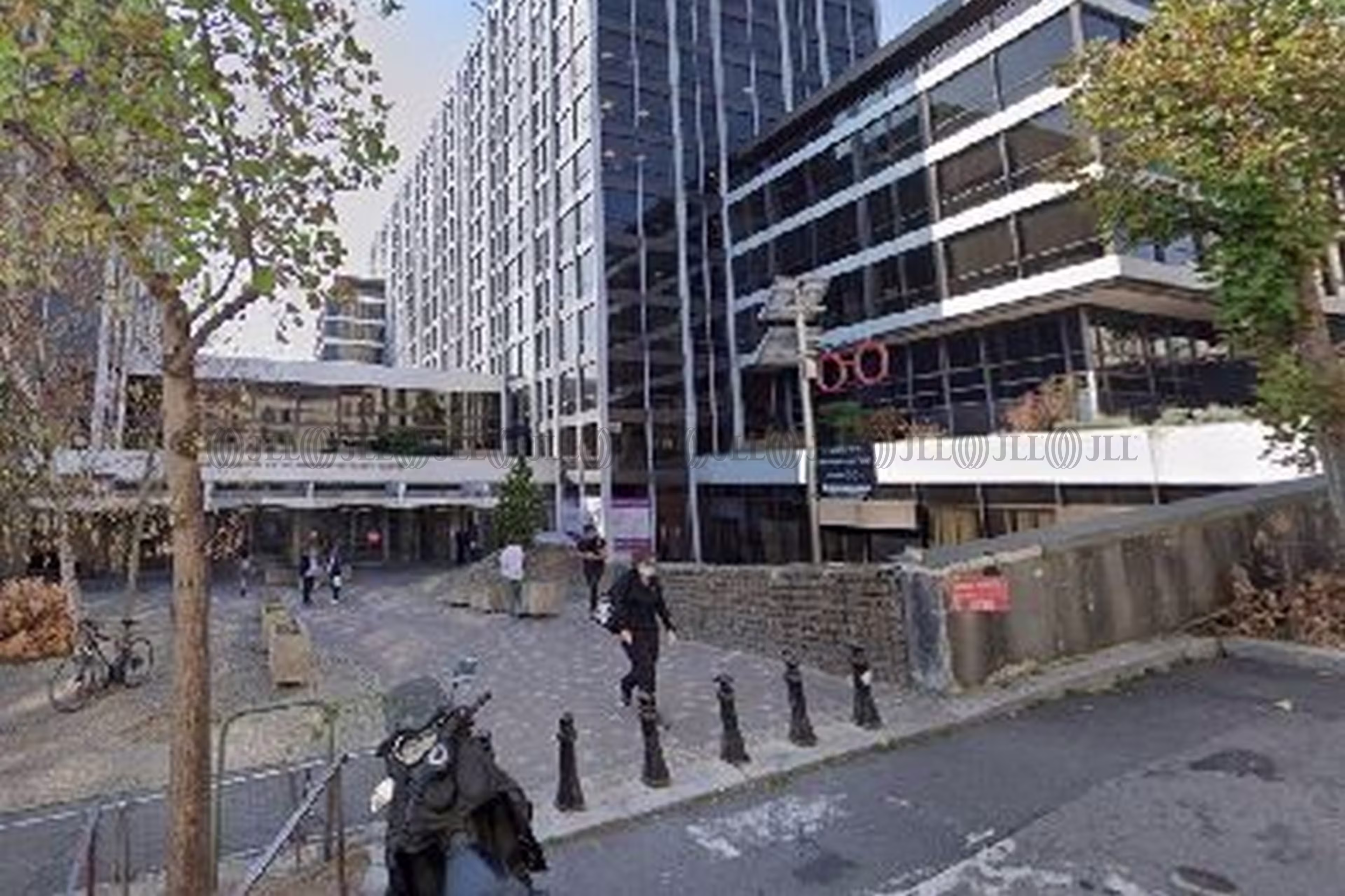 LES BUREAUX DE LA COLLINE