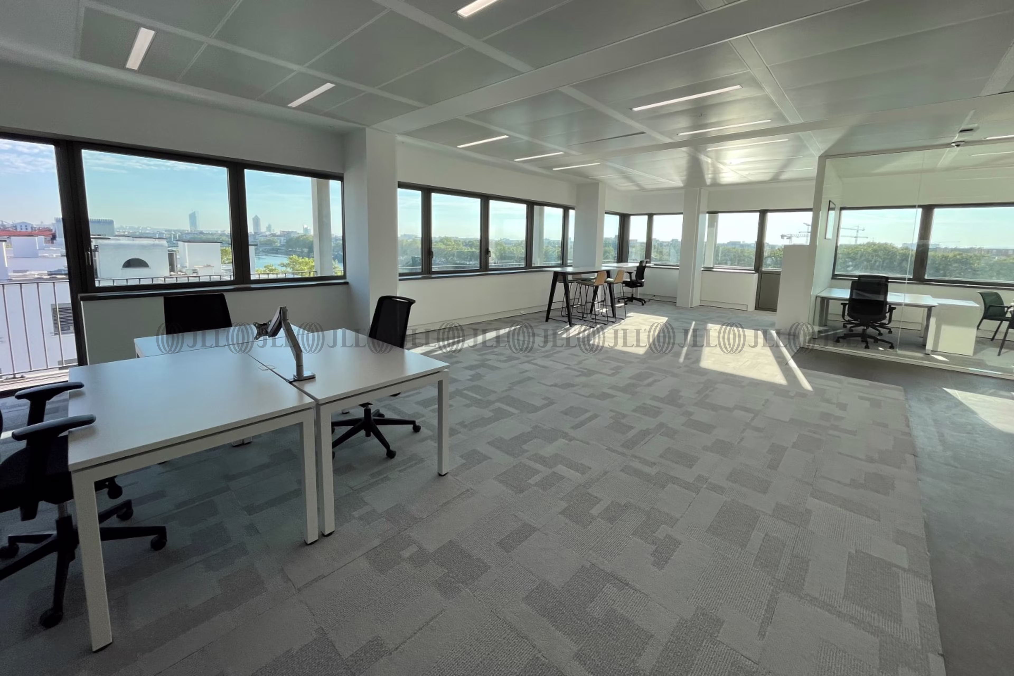REGUS - CONFLUENCE PYLOTE