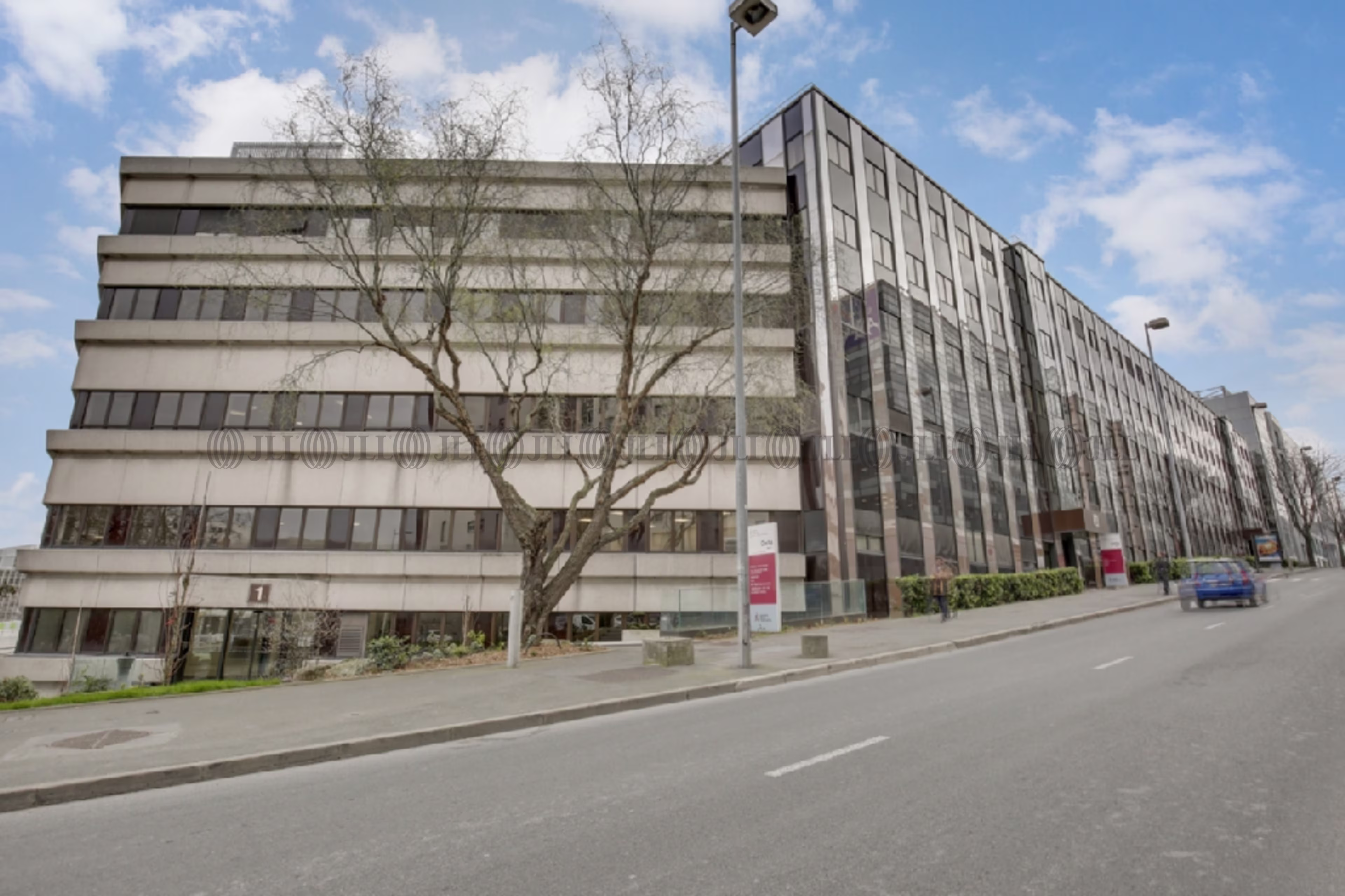 WORK AND CHARE NANTERRE