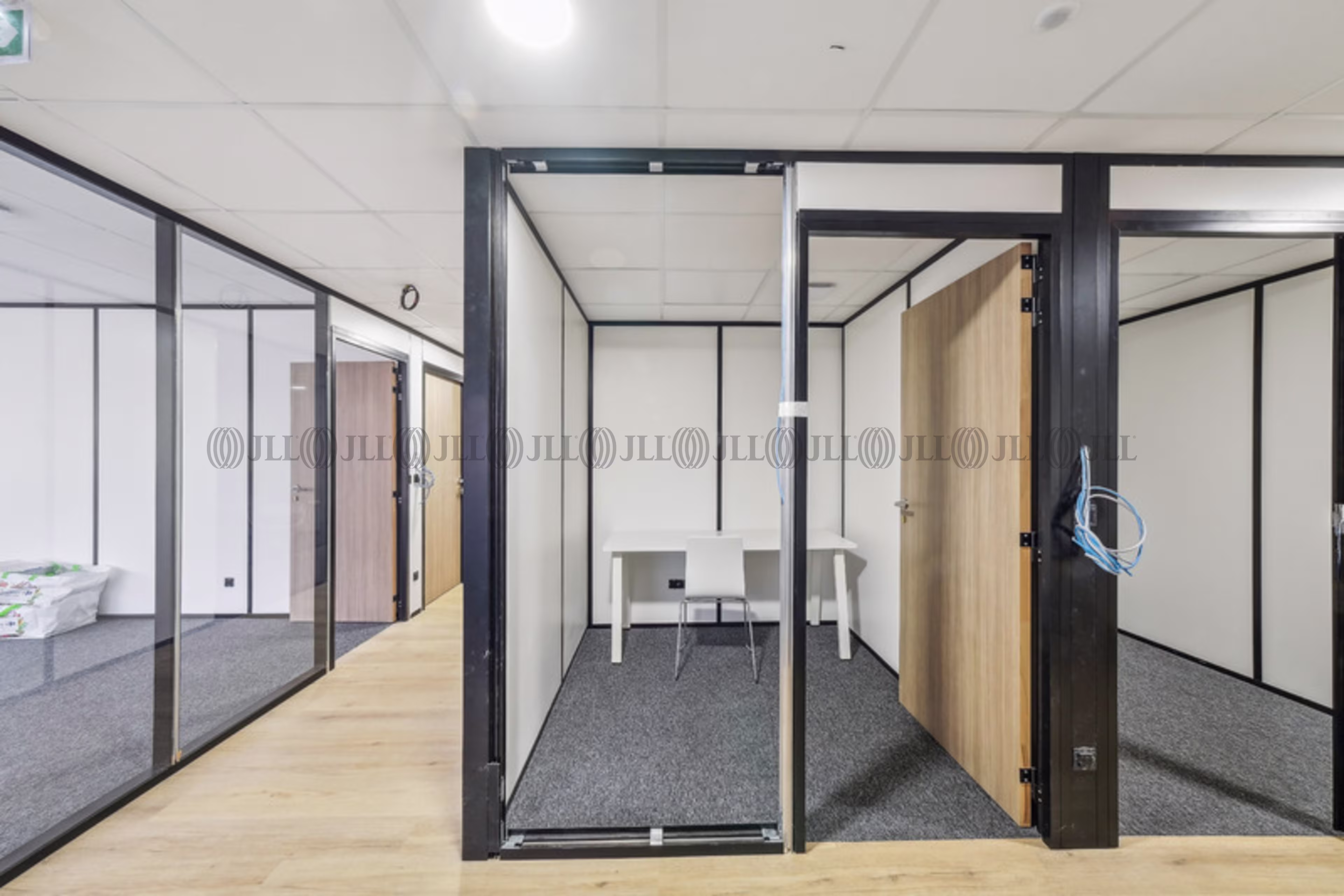 LES BUREAUX DE LA COLLINE