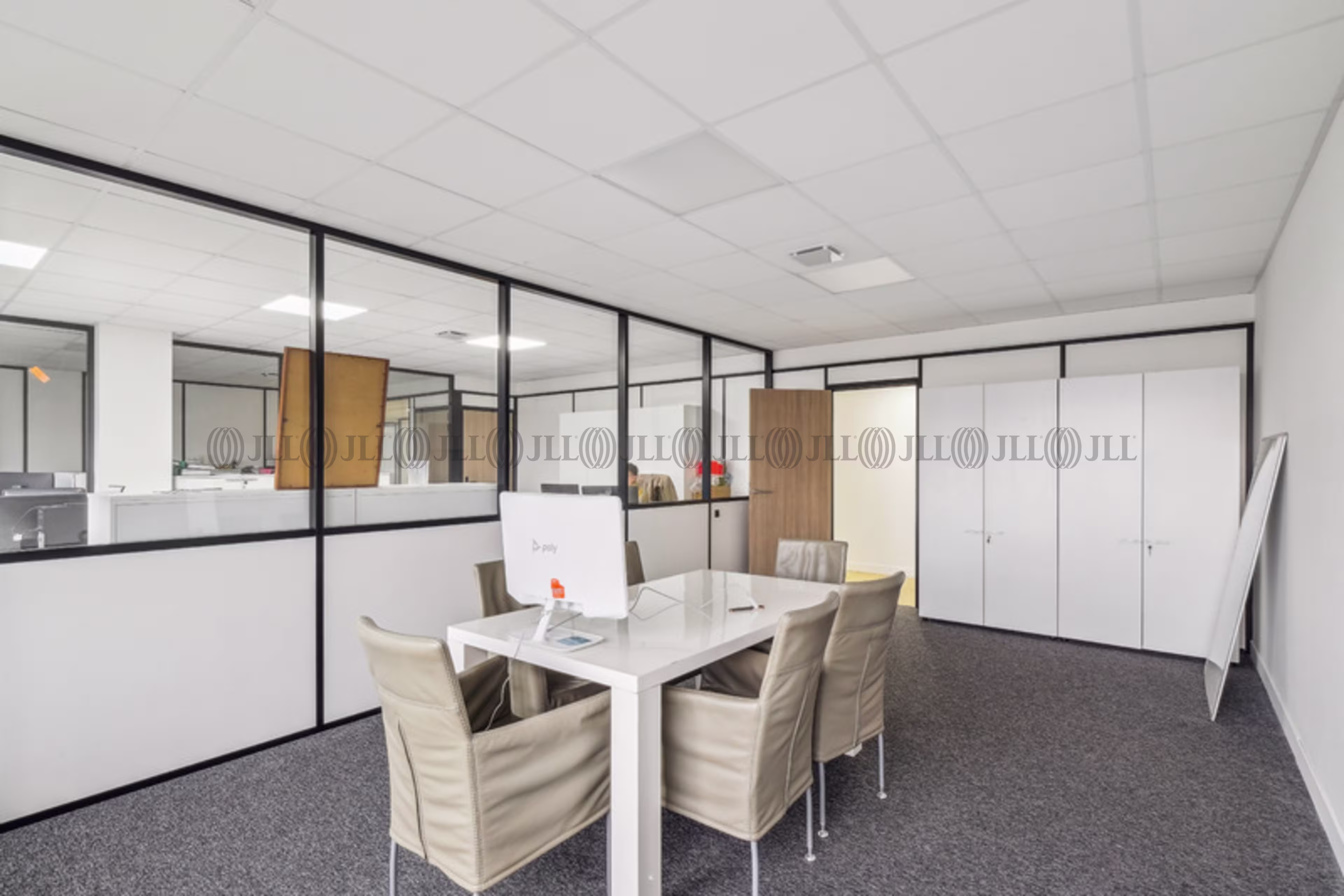 LES BUREAUX DE LA COLLINE
