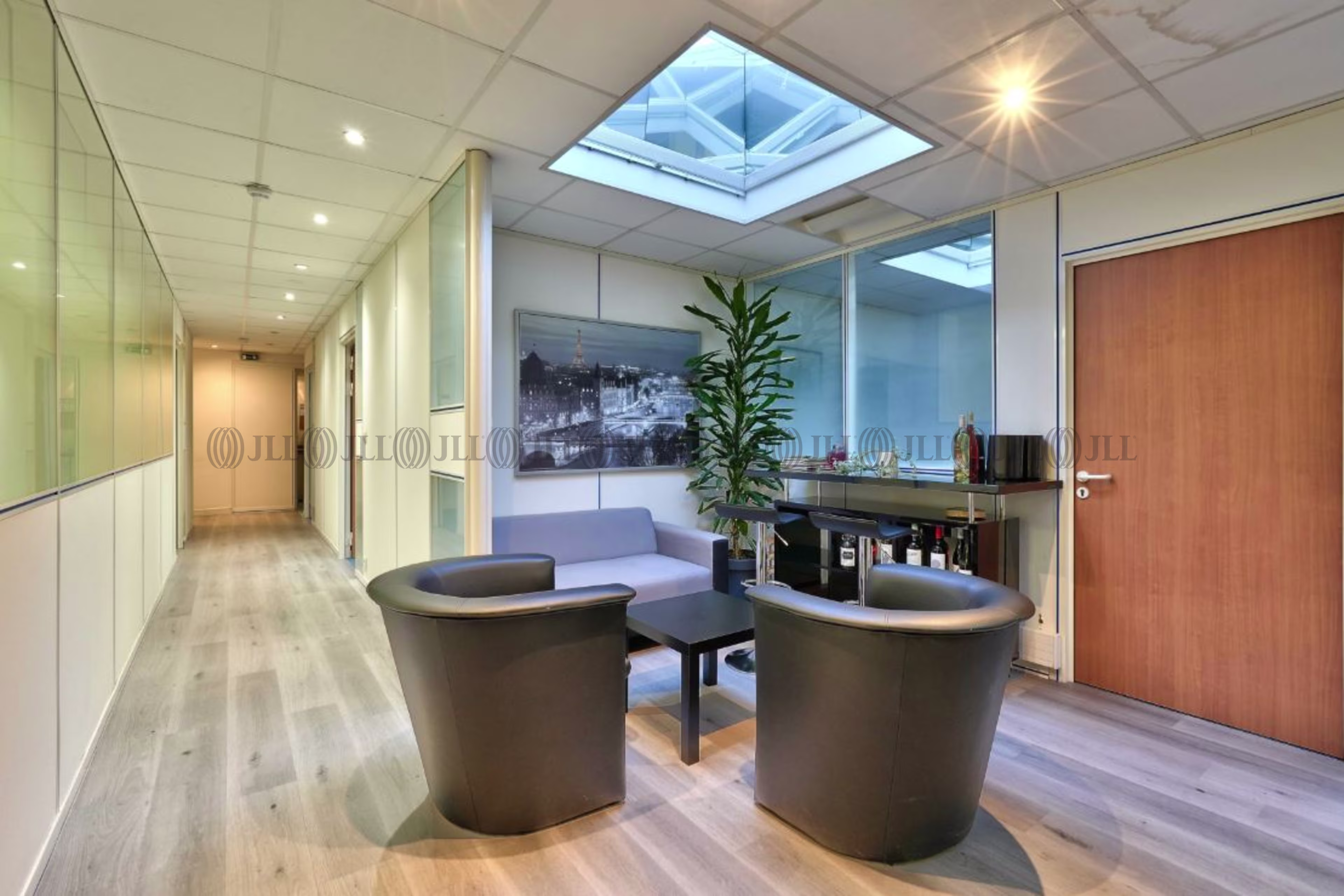LES BUREAUX DE LA COLLINE