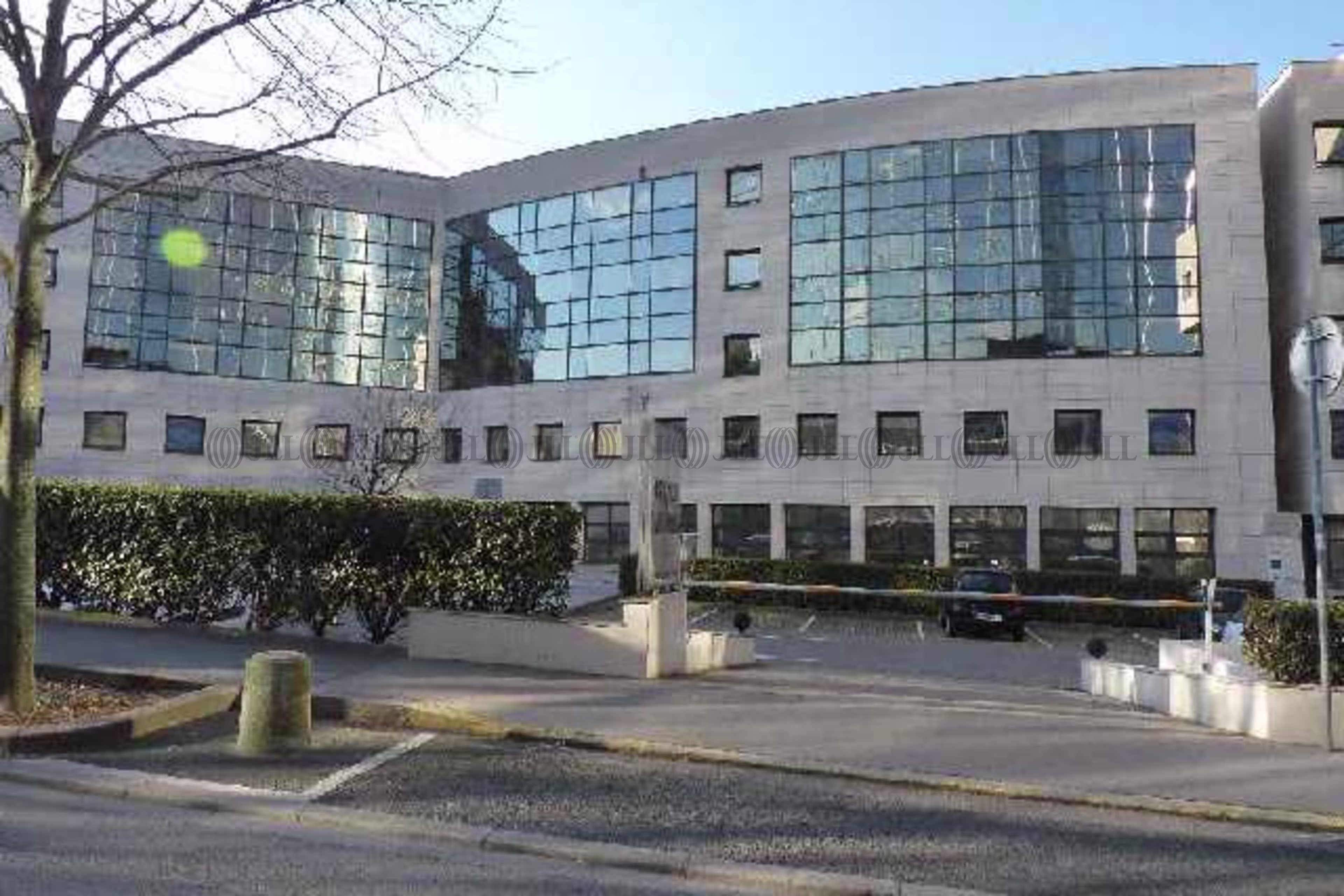LE HERON BUILDING