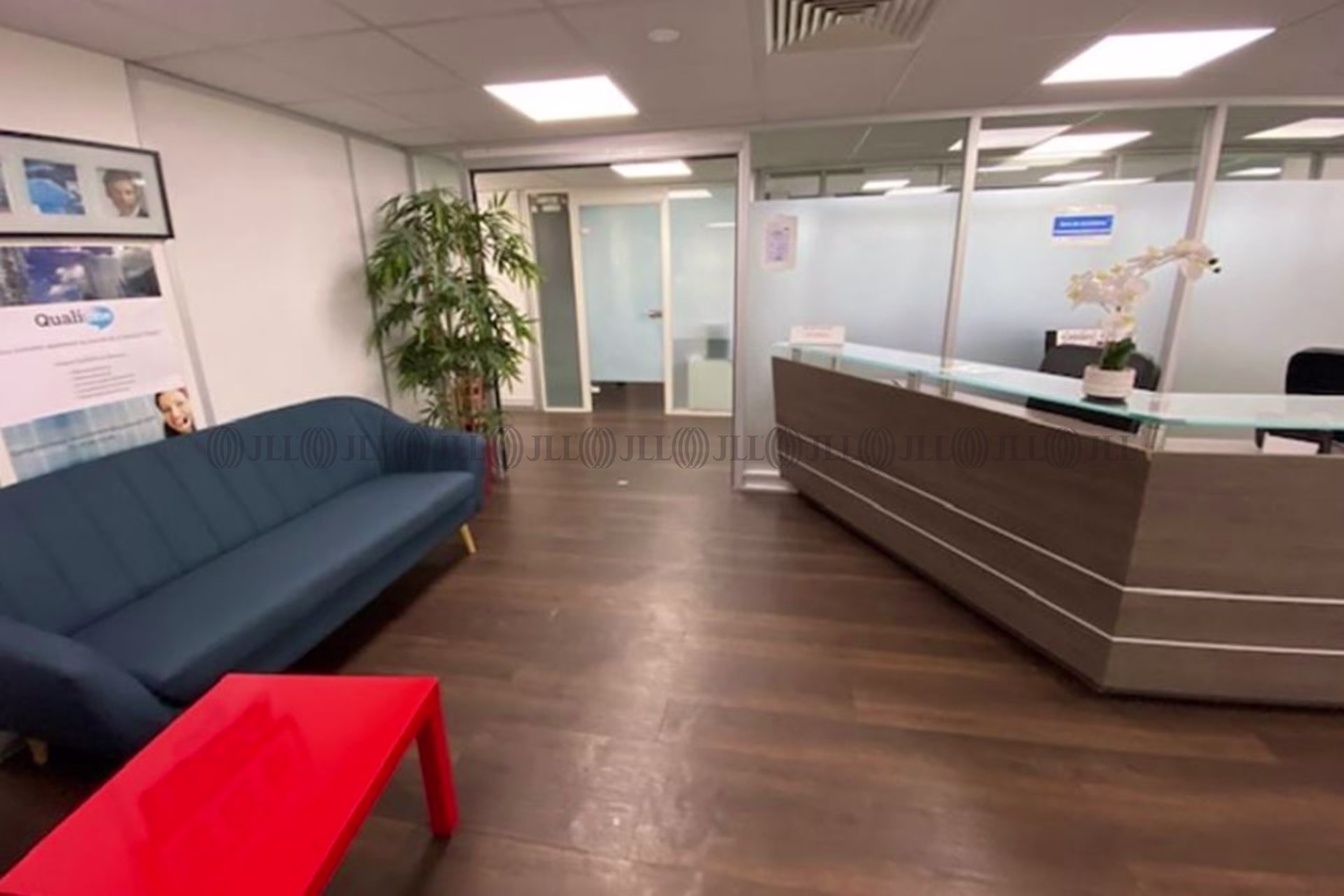 LES BUREAUX DE LA COLLINE