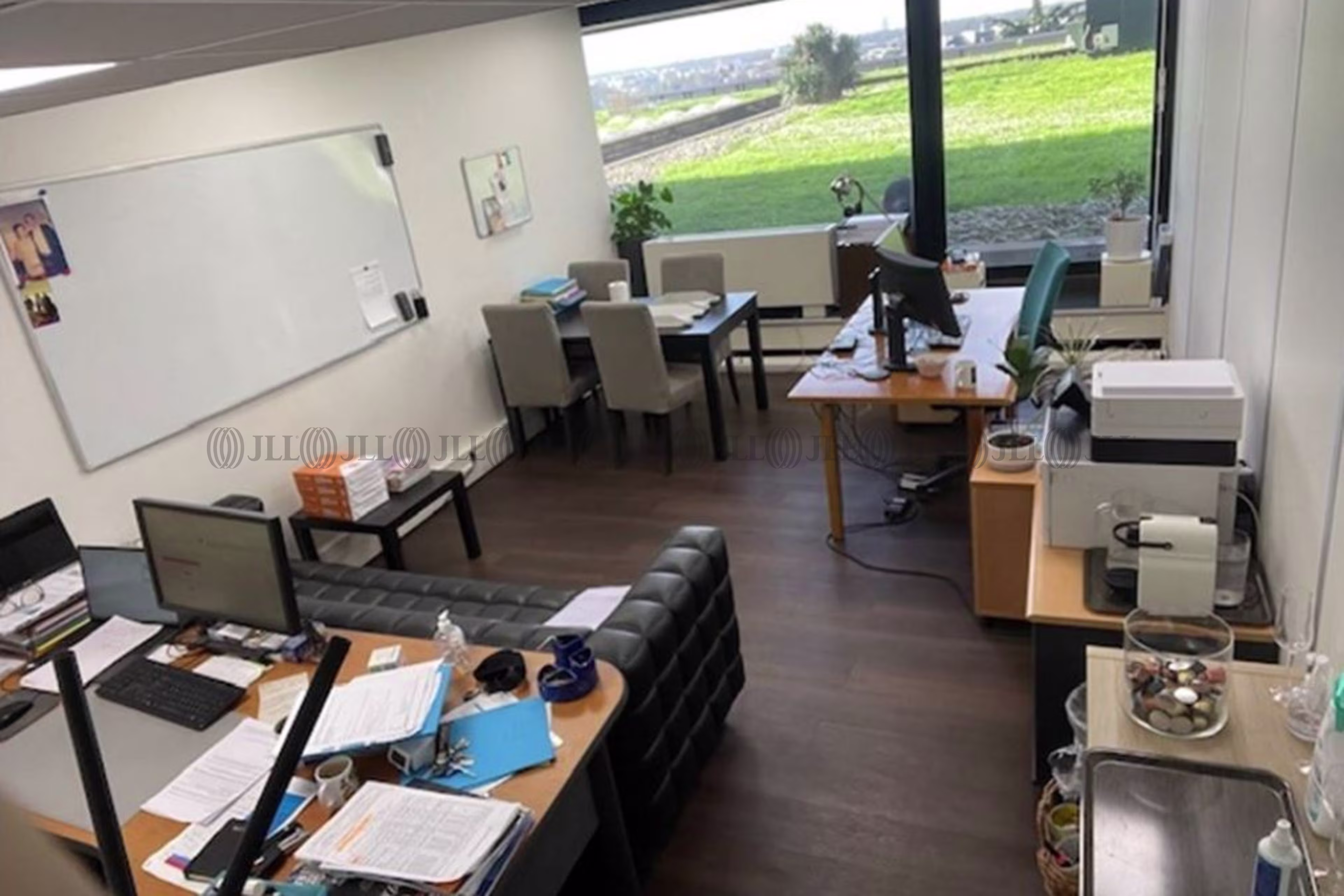 LES BUREAUX DE LA COLLINE