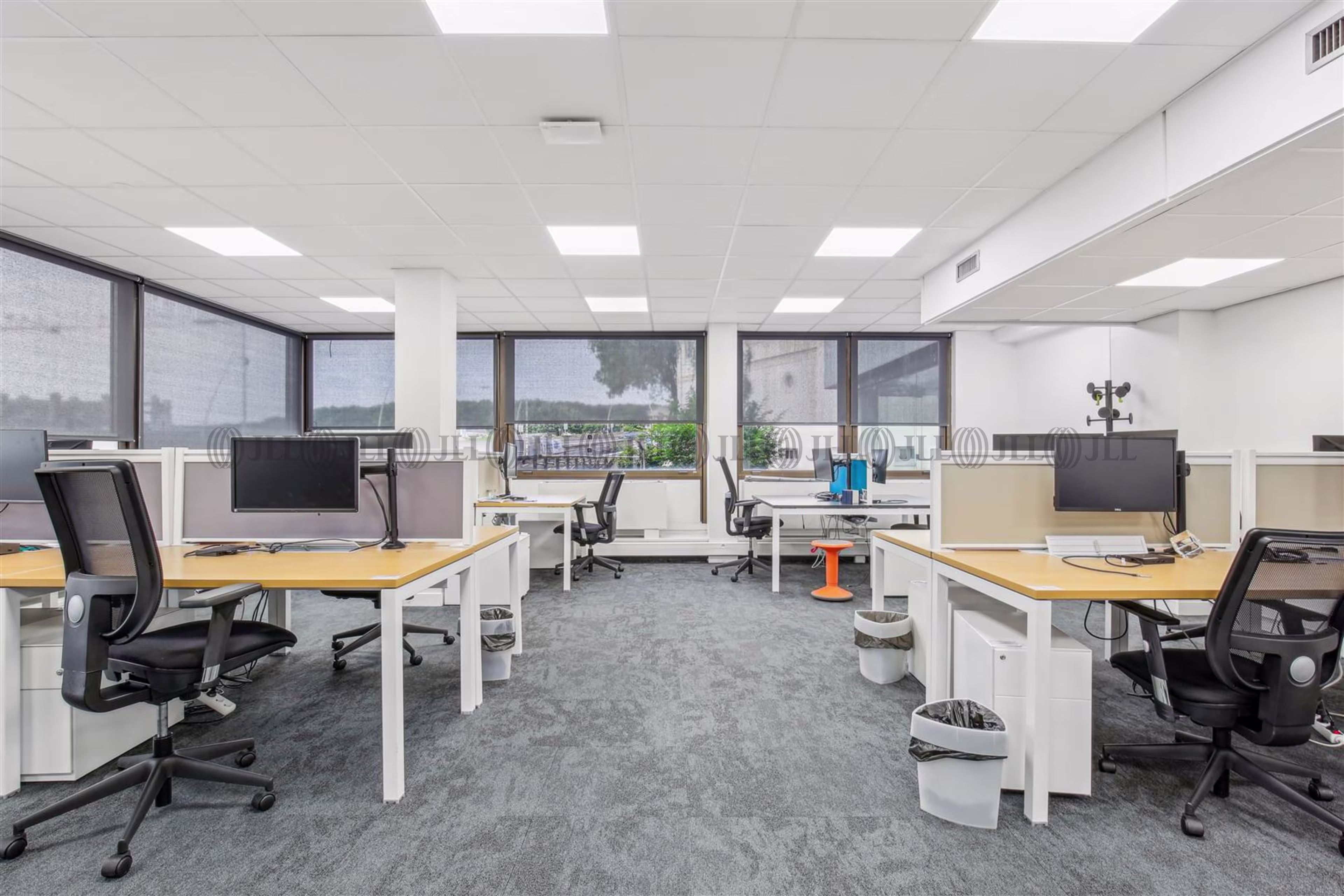 LES BUREAUX DE LA COLLINE